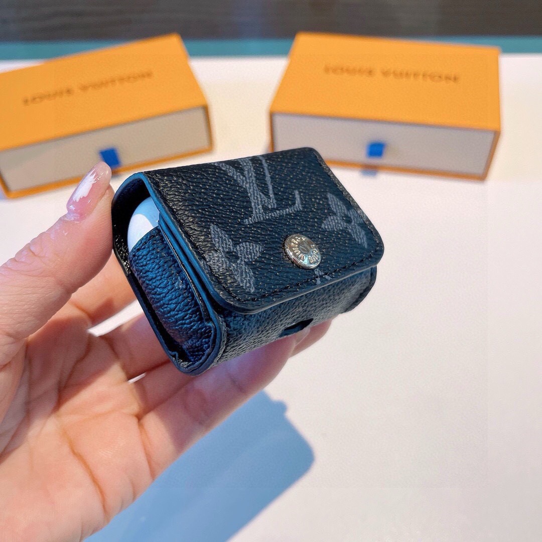 🔥LV耳机包 经典老花原皮耳机套，钥匙扣包包挂件，一举两得！ AirPods 1/2 AirPods 3/ Pro