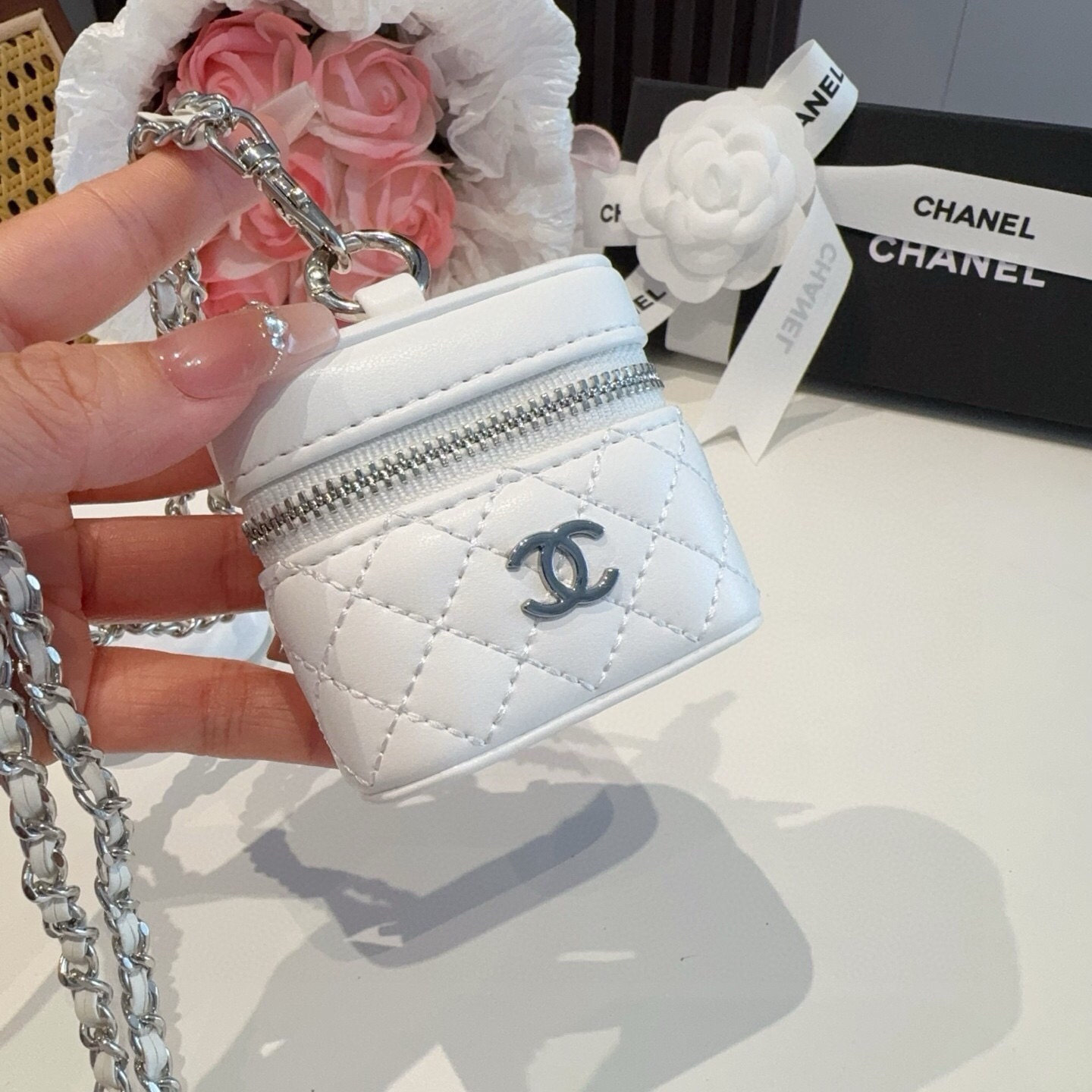 ❤️香奈儿CHANEL mini斜挎包包 通用耳机包💥官网1:1耳机包  时尚迷你包包，链条⛓️挂绳可拆卸可挂脖❤️可挂
