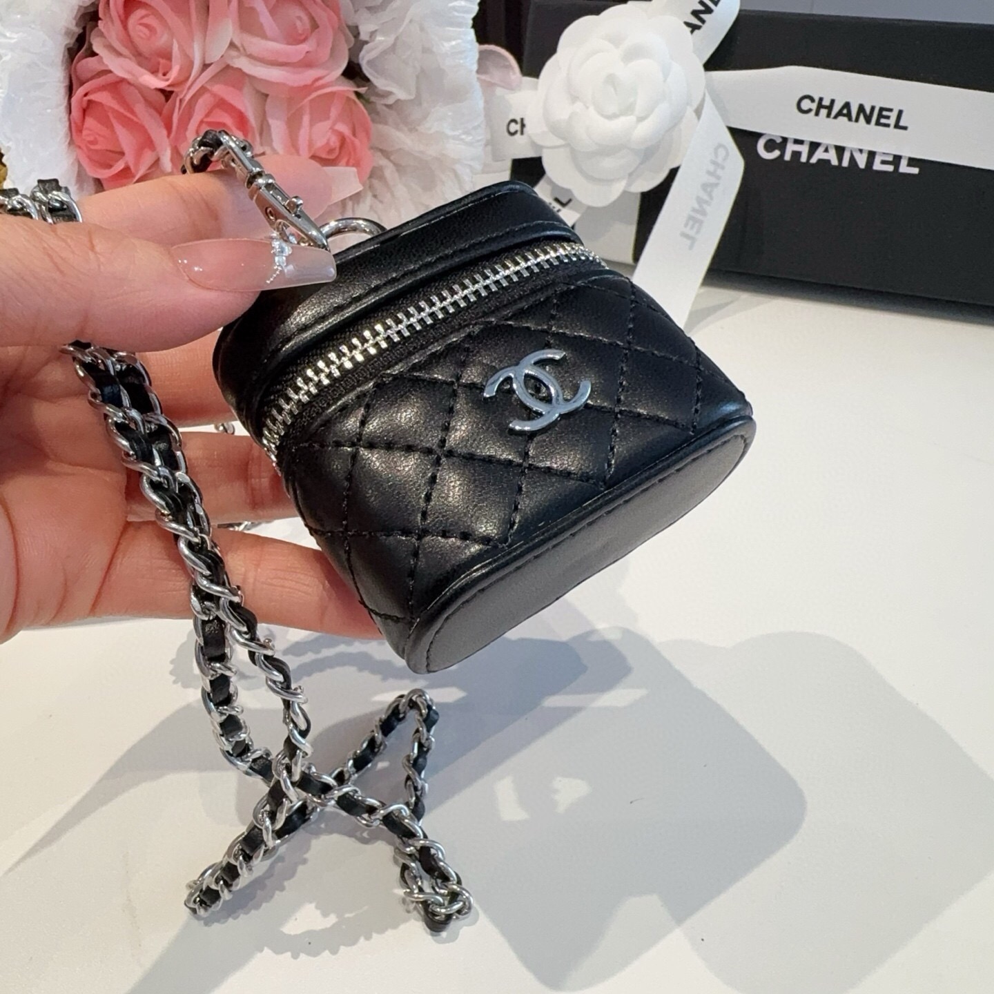 ❤️香奈儿CHANEL mini斜挎包包 通用耳机包💥官网1:1耳机包  时尚迷你包包，链条⛓️挂绳可拆卸可挂脖❤️可挂