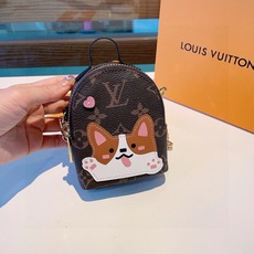 ❗原单货 ☀ LOUIS VUITTON 新款卡通链条斜挎小包,mini包包 可装银行卡💄蓝牙耳机…钥匙扣零钱包 耳机 ❗原单货 ☀ LOUIS VUITTON 新款卡通链条斜挎小包,mini包包 可装银行卡💄蓝牙耳机…钥匙扣零钱包 耳机
