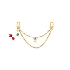 LV x TM LV Cerise 包包链条 包挂饰 钥匙扣 出自路易威登x村上隆复刻系列,为双链条设计融入LV字母和明 LV x TM LV Cerise 包包链条 包挂饰 钥匙扣 出自路易威登x村上隆复刻系列,为双链条设计融入LV字母和明