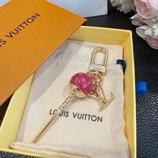 新款 LOUIS VUITTON新款 LV棒棒糖🍭🍬钥匙扣 包包挂件挂饰 钥匙扣 ☀本款 LV Sweets 包饰汲取童 新款 LOUIS VUITTON新款 LV棒棒糖🍭🍬钥匙扣 包包挂件挂饰 钥匙扣 ☀本款 LV Sweets 包饰汲取童