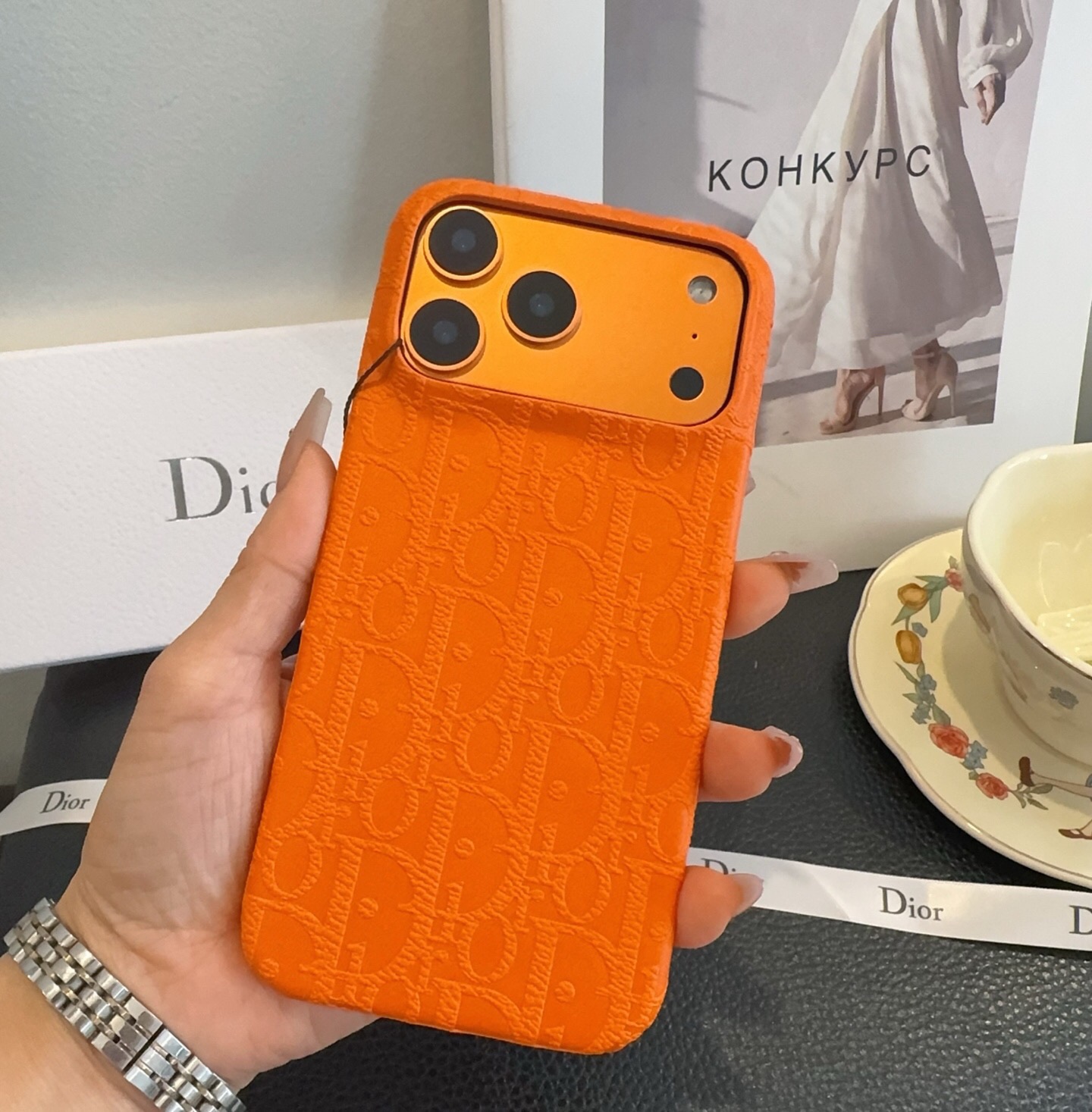 🔥星宇橙系列 Dior压花iPhone手机壳  官网原版皮➕原版素材，经典高端[强] 型号：为了不出现报错型号，请打开本