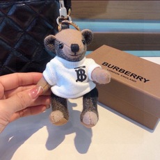 Burberry代工厂小熊🐻挂件,巴宝莉🐻卫衣泰迪熊钥匙扣挂件 温柔到心里🥰 准备已久、精致自留 ! 内部填充物与专 Burberry代工厂小熊🐻挂件,巴宝莉🐻卫衣泰迪熊钥匙扣挂件 温柔到心里🥰 准备已久、精致自留 ! 内部填充物与专