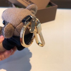 Burberry代工厂小熊🐻挂件,巴宝莉🐻卫衣泰迪熊钥匙扣挂件 温柔到心里🥰 准备已久、精致自留 ! 内部填充物与专 Burberry代工厂小熊🐻挂件,巴宝莉🐻卫衣泰迪熊钥匙扣挂件 温柔到心里🥰 准备已久、精致自留 ! 内部填充物与专