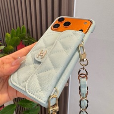💃CHANEL💠香奈儿火爆时尚圈的手机壳 专柜同款双C链条⛓️手腕带,鱼子酱皮菱格车线翻盖插卡,时尚潮流必备💃 型号:为 💃CHANEL💠香奈儿火爆时尚圈的手机壳 专柜同款双C链条⛓️手腕带,鱼子酱皮菱格车线翻盖插卡,时尚潮流必备💃 型号:为