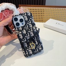 🎉Dior迪奥马鞍包插卡包手机壳,可装卡片、证件,可当支架,搭配同款织带肩带,斜挎手机壳小姐姐必备款! 型号:为了不出现 🎉Dior迪奥马鞍包插卡包手机壳,可装卡片、证件,可当支架,搭配同款织带肩带,斜挎手机壳小姐姐必备款! 型号:为了不出现