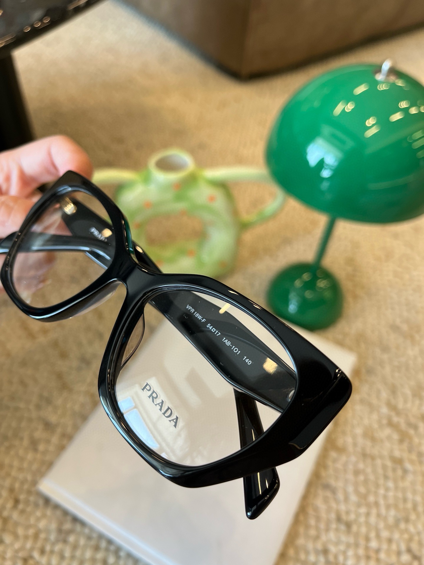 Prada 普拉达墨镜