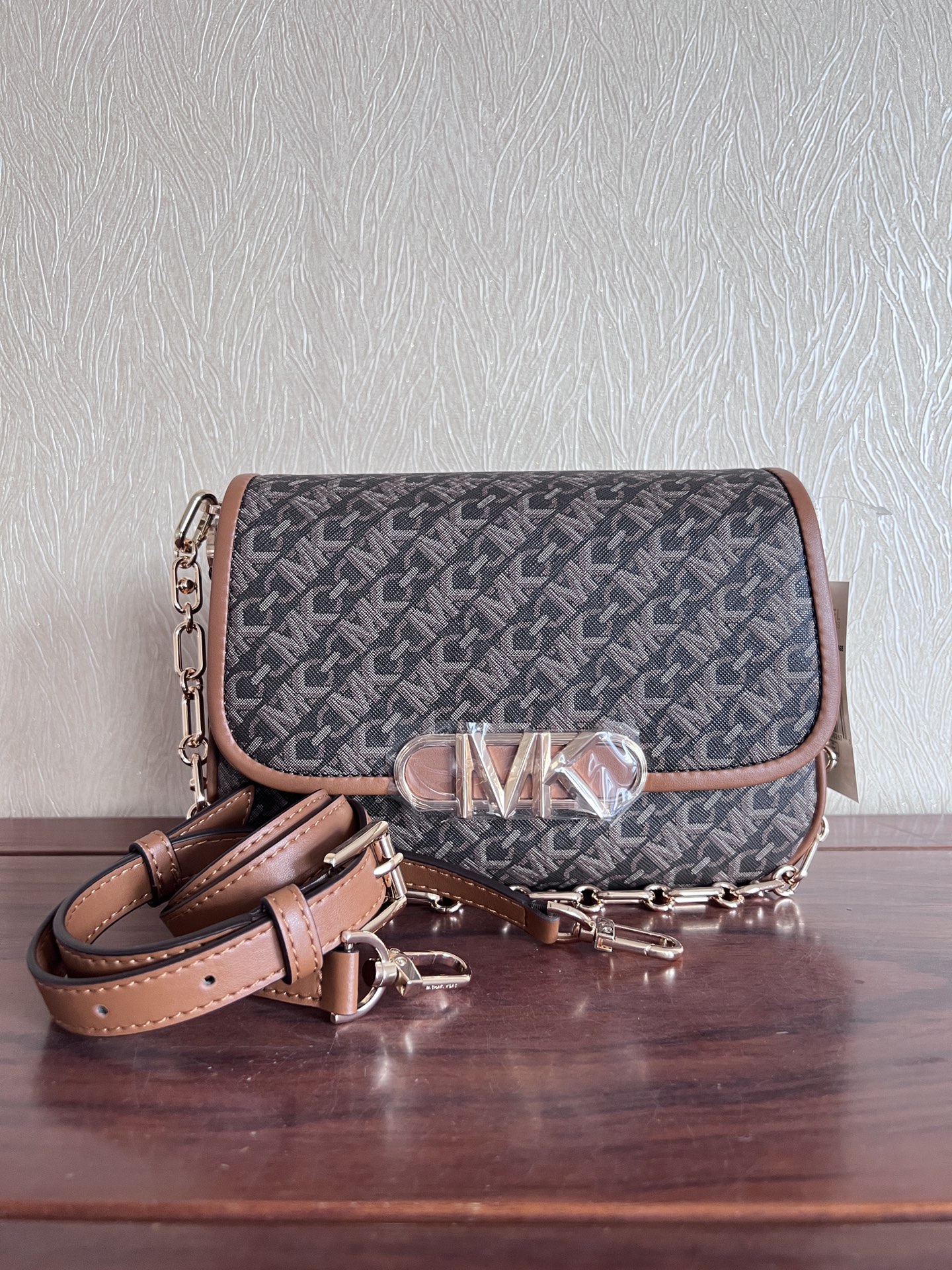 Michael Kors 白鹿同款2022秋季新款 MK Parker 中号链条马鞍包斜挎单肩包 尺寸24-17
