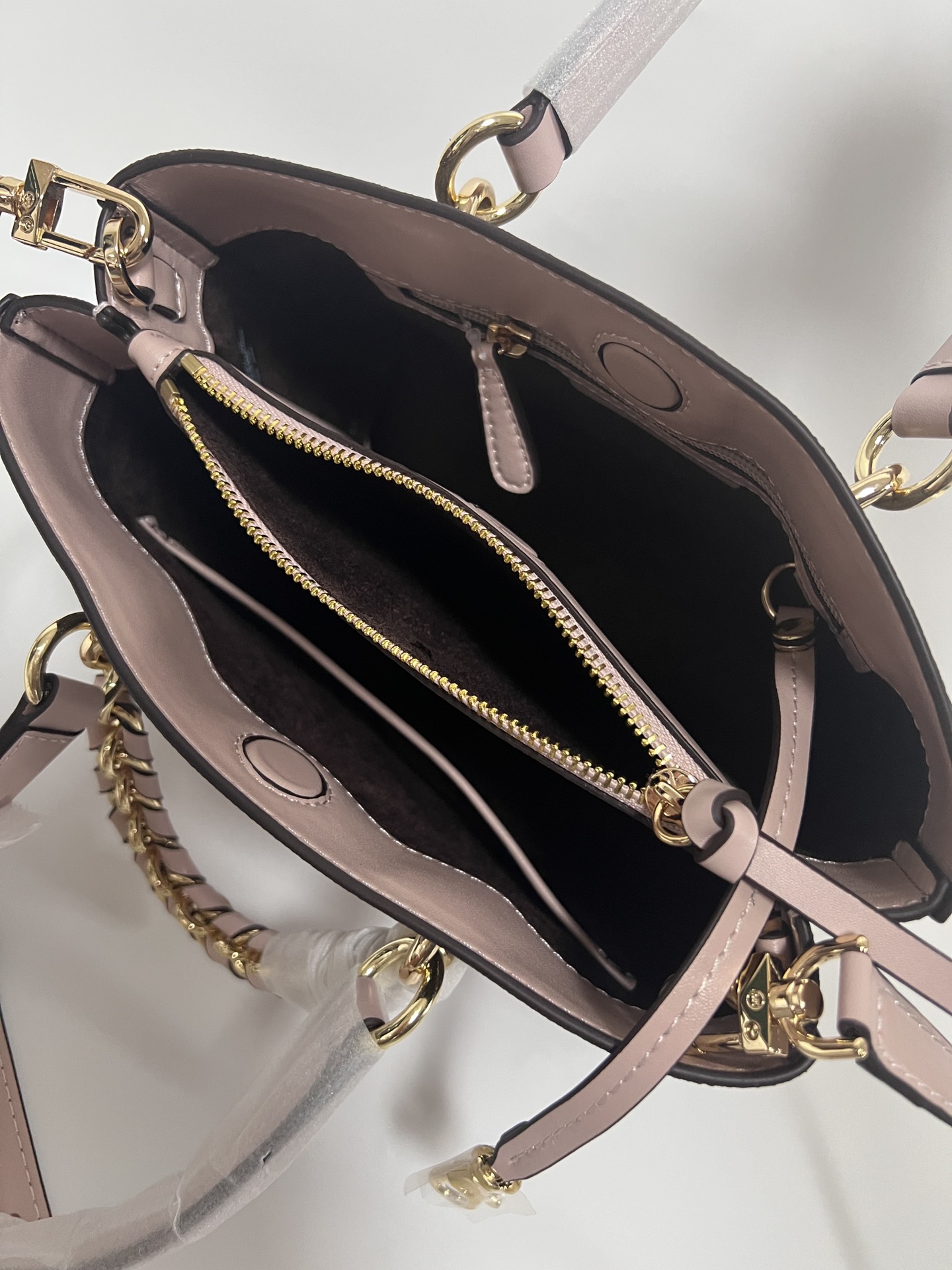 Michael Kors ～2024新款 cece戴妃包 牛皮手提单肩链条包 采用简洁的包型把控 感 无一丝赘余的设计