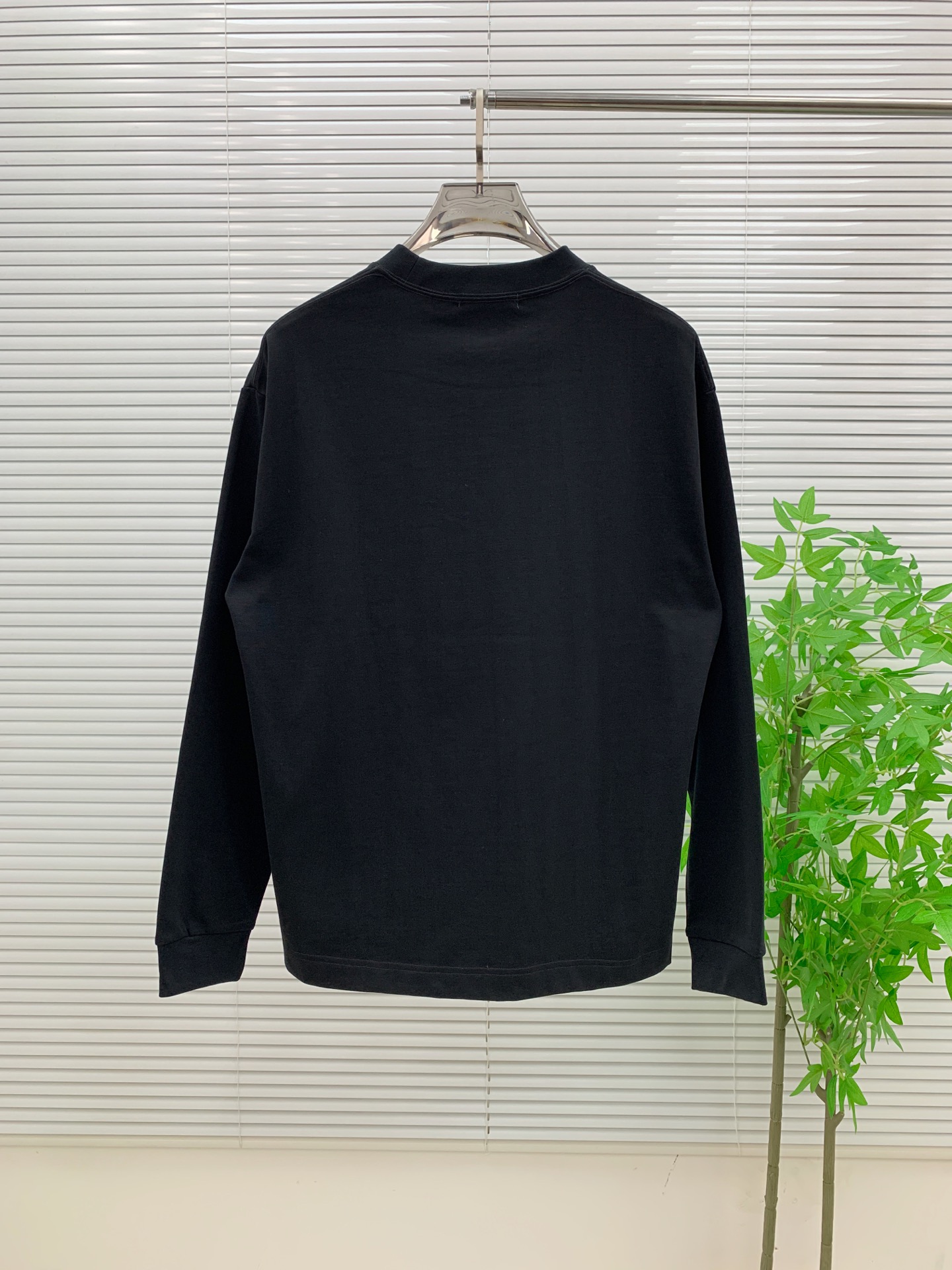 P杜嘉班纳 DG🔥🔥高端定制 2025秋冬新款首发专柜最新款长袖打底单穿400克纯棉重工凹凸图案设计 领