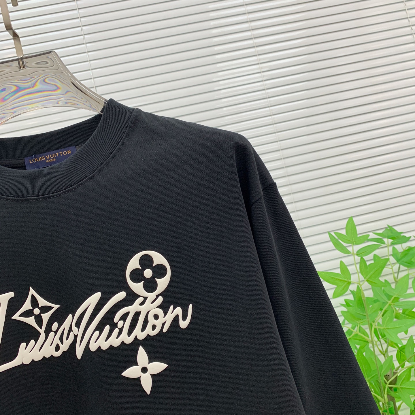 P 路易威登 LV . 🔥🔥高端定制 2025秋冬新款首发专柜最新款长袖打底单穿400克纯棉重工凹凸图案