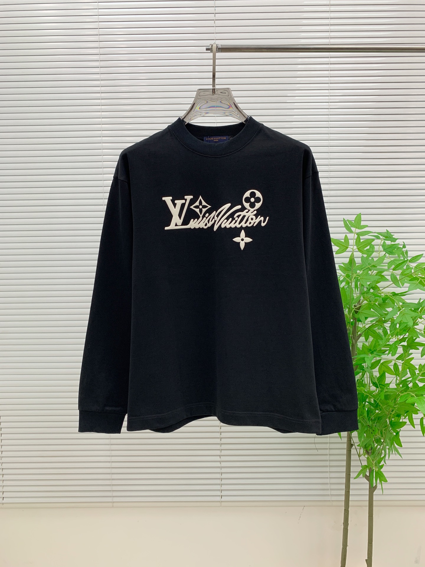 P 路易威登 LV . 🔥🔥高端定制 2025秋冬新款首发专柜最新款长袖打底单穿400克纯棉重工凹凸图案