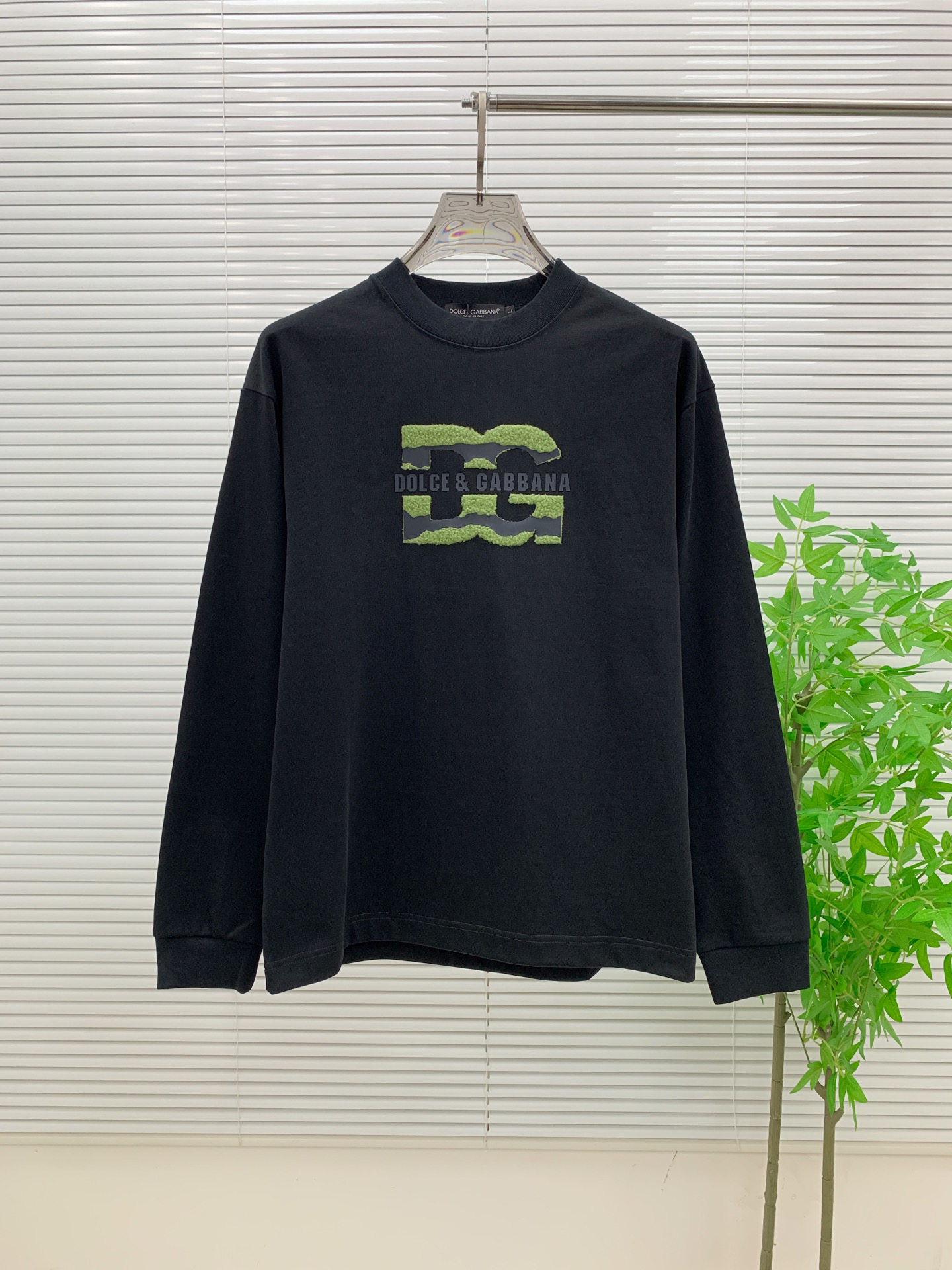 P杜嘉班纳 DG🔥🔥高端定制 2025秋冬新款首发专柜最新款长袖打底单穿400克纯棉重工凹凸图案设计 领