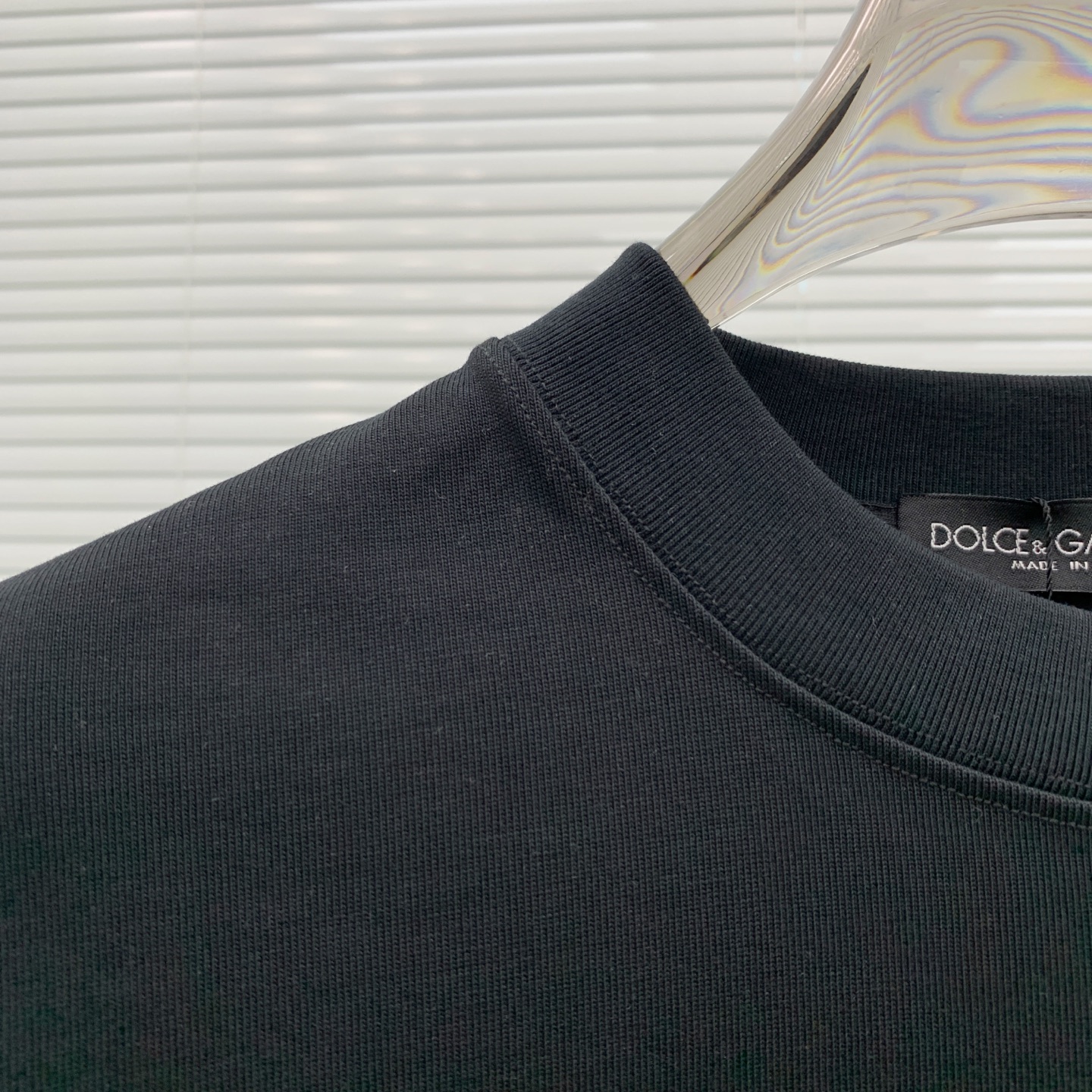 P杜嘉班纳 DG🔥🔥高端定制 2025秋冬新款首发专柜最新款长袖打底单穿400克纯棉重工凹凸图案设计 领