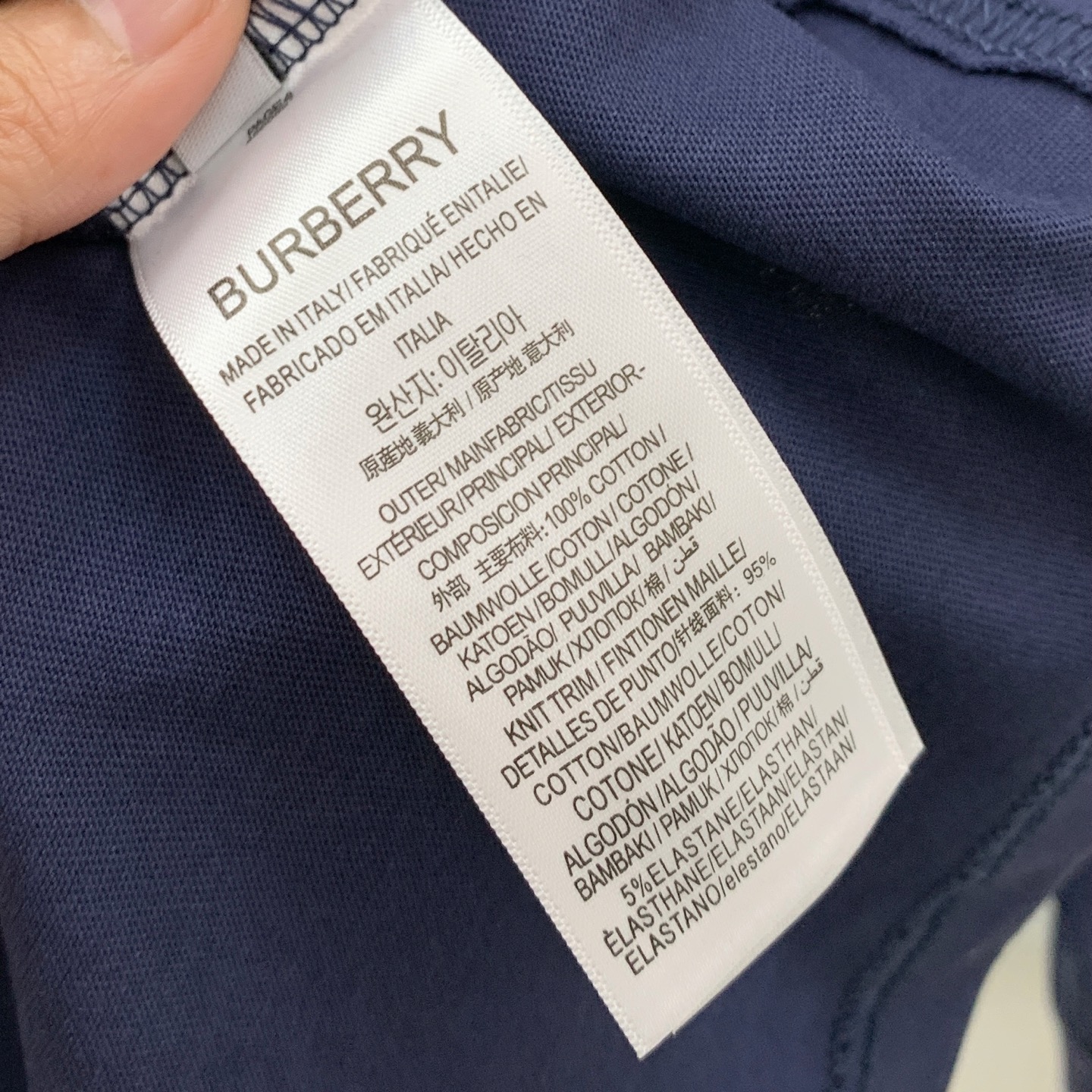 P巴宝莉25ss秋季【新品】新款贸易订单圆领长袖打底衫长袖T恤网红款！上身舒适透气，不僵硬，整体有着丰富