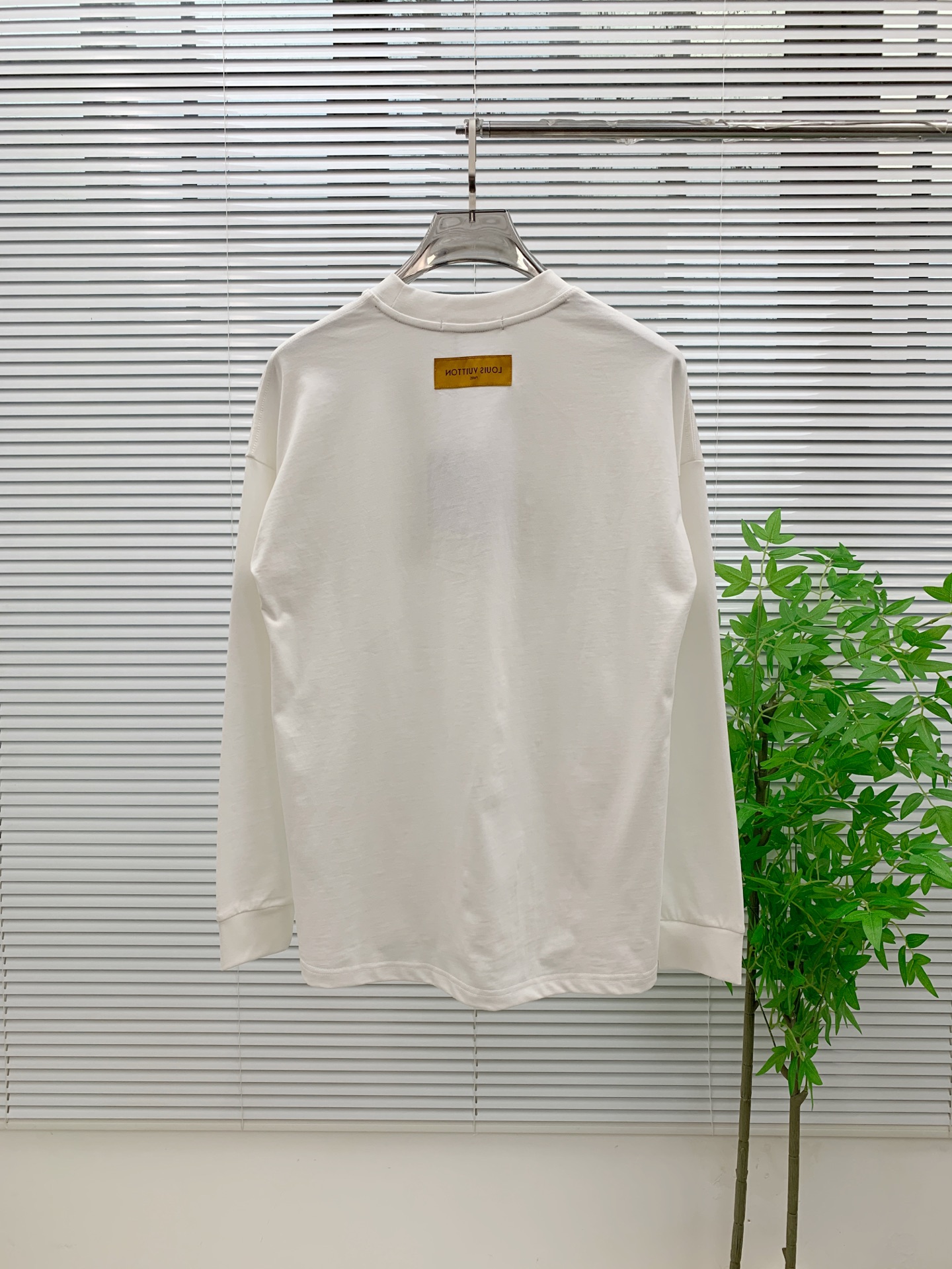 PLV 25ss秋季【新品】新款贸易订单圆领长袖打底衫长袖T恤网红款！上身舒适透气，不僵硬，整体有着丰富