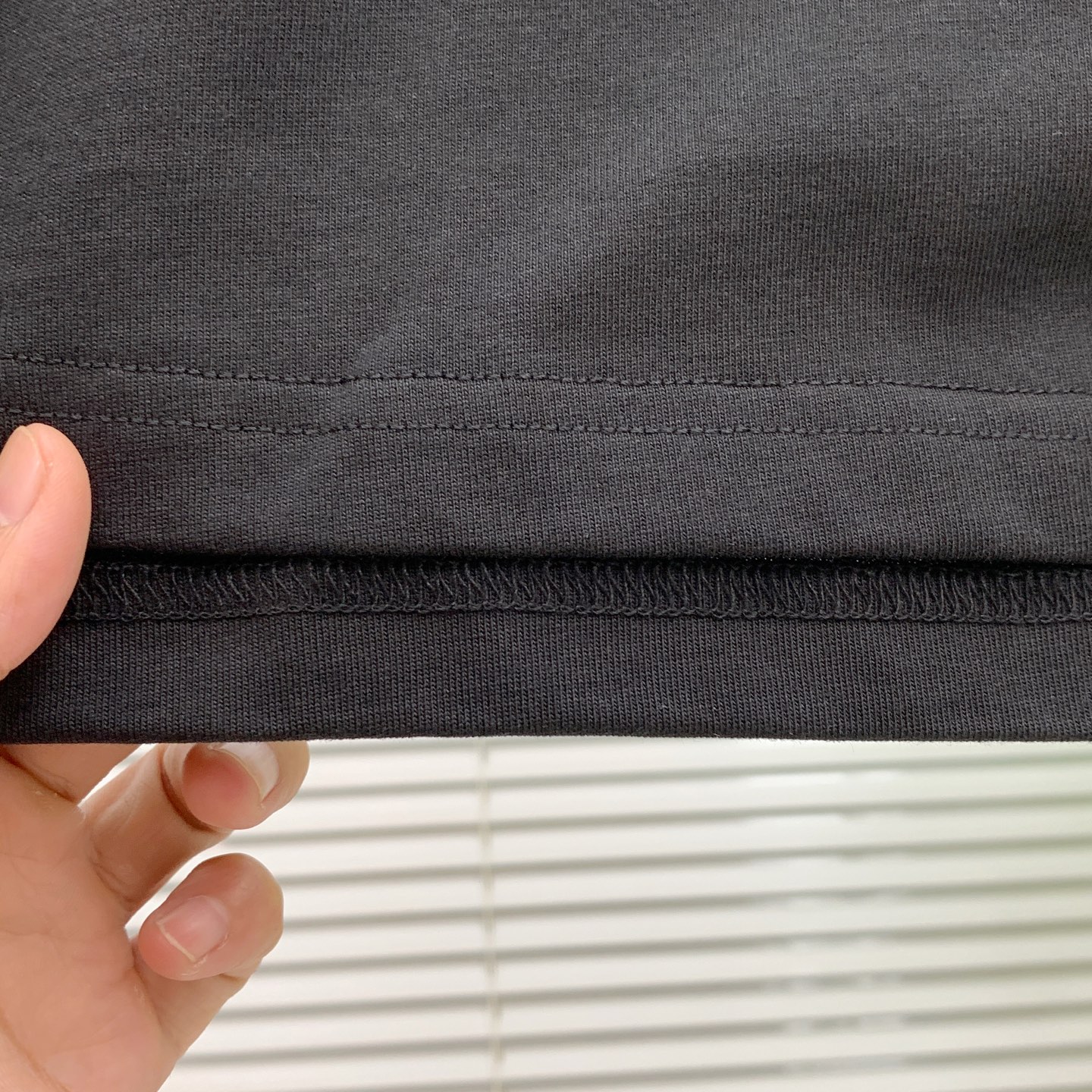 PLV 25ss秋季【新品】新款贸易订单圆领长袖打底衫长袖T恤网红款！上身舒适透气，不僵硬，整体有着丰富