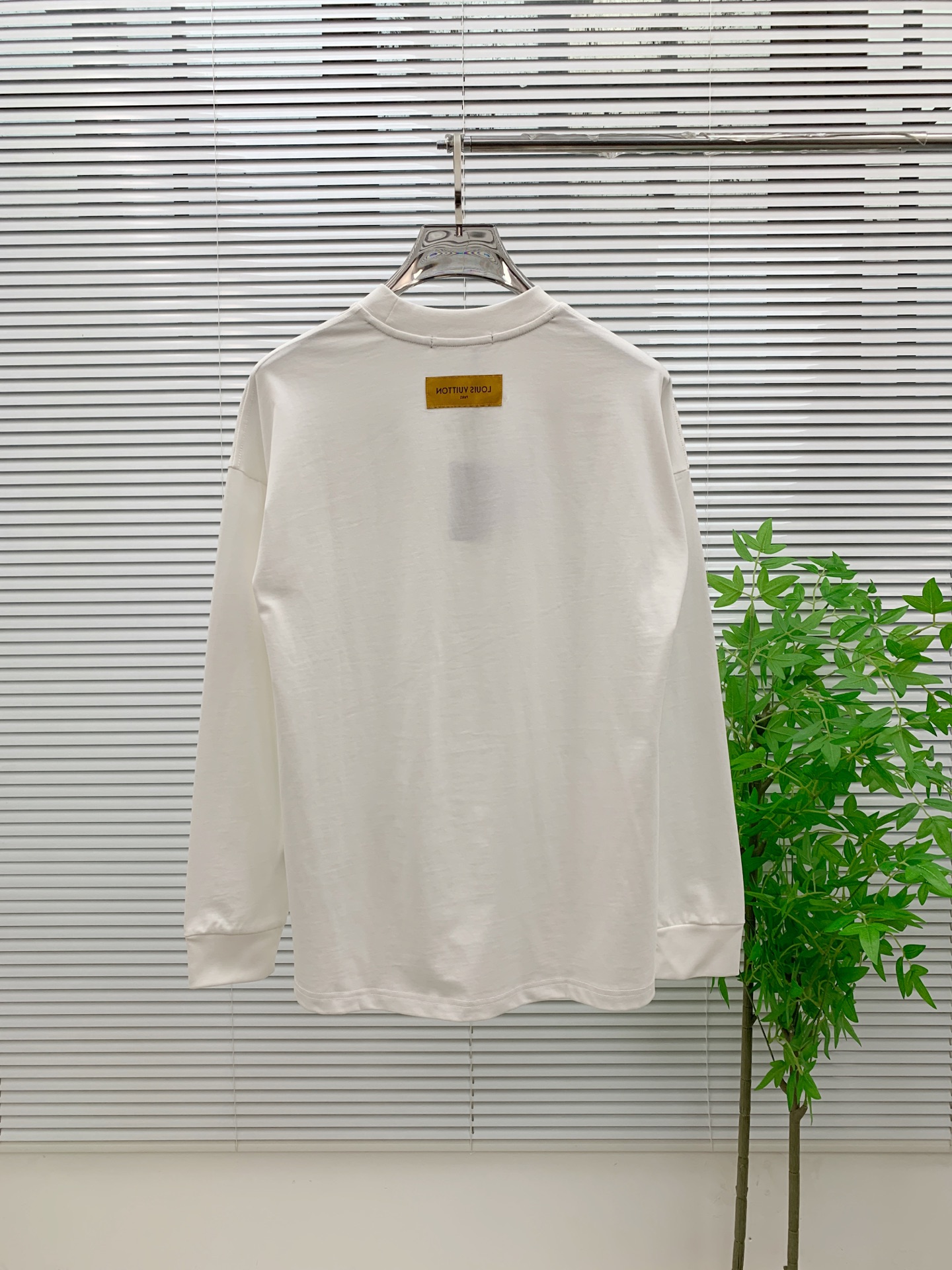 PLV 25ss秋季【新品】新款贸易订单圆领长袖打底衫长袖T恤网红款！上身舒适透气，不僵硬，整体有着丰富