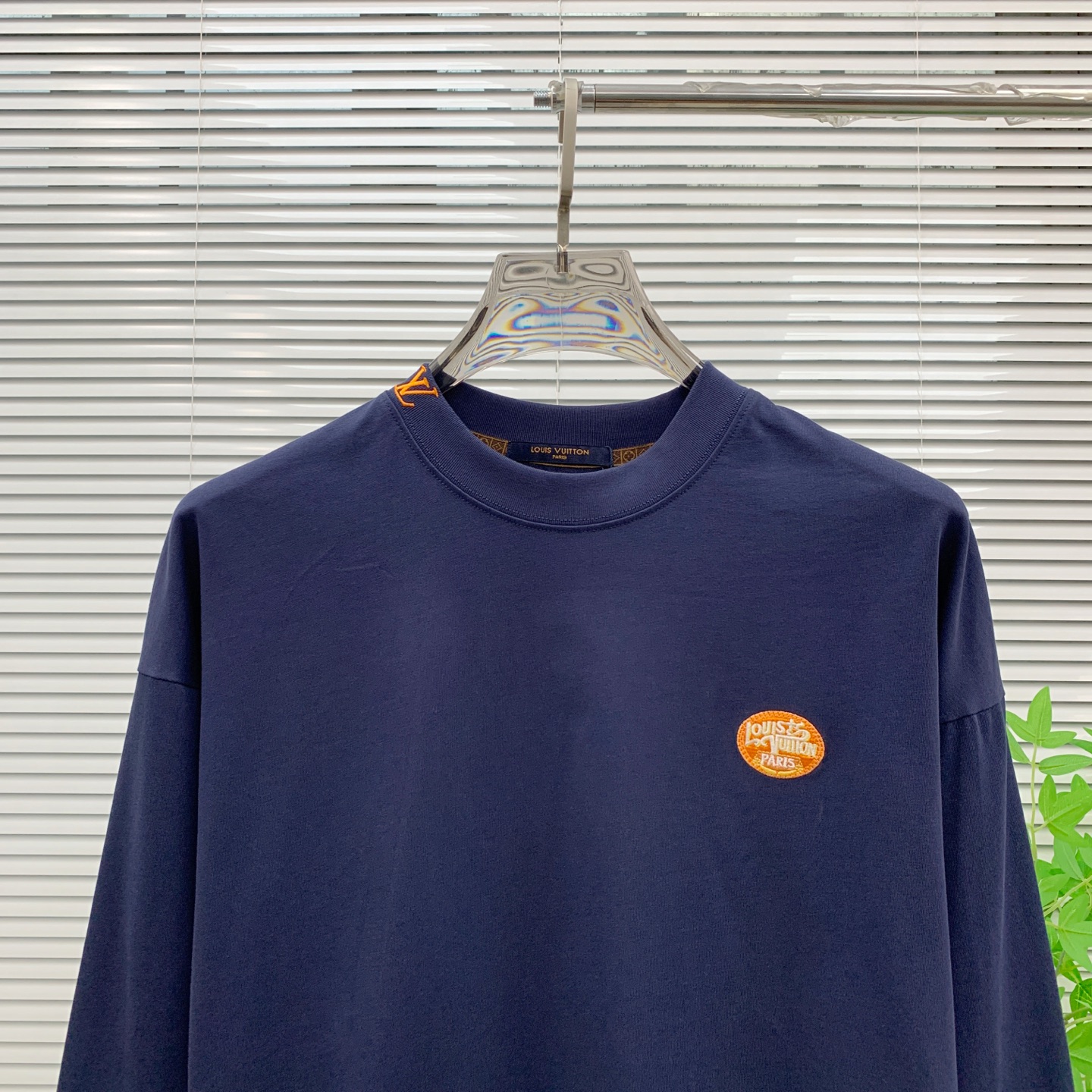 PLV 25ss秋季【新品】新款贸易订单圆领长袖打底衫长袖T恤网红款！上身舒适透气，不僵硬，整体有着丰富