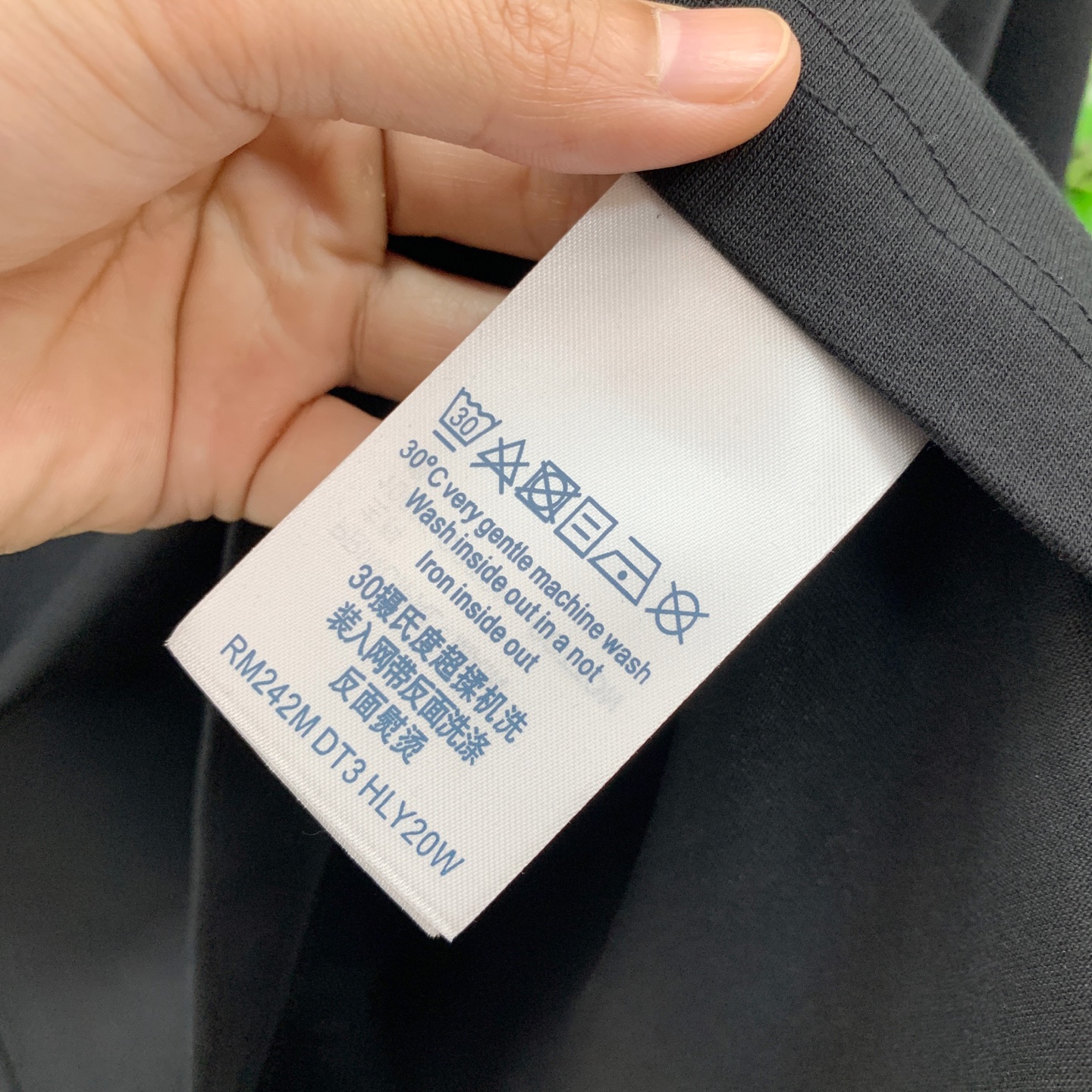 PLV 25ss秋季【新品】新款贸易订单圆领长袖打底衫长袖T恤网红款！上身舒适透气，不僵硬，整体有着丰富