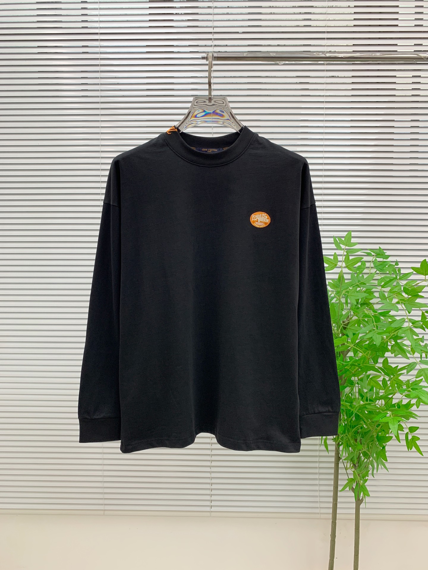 PLV 25ss秋季【新品】新款贸易订单圆领长袖打底衫长袖T恤网红款！上身舒适透气，不僵硬，整体有着丰富