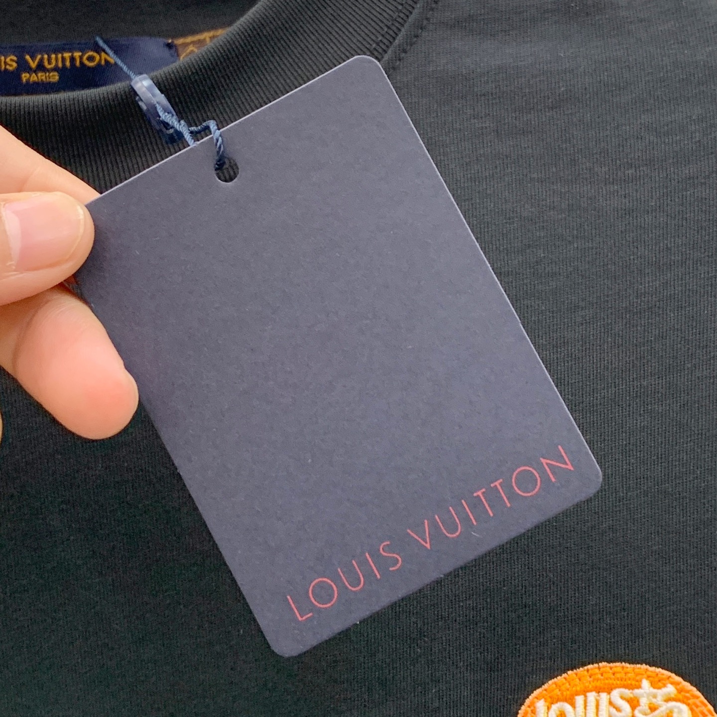 PLV 25ss秋季【新品】新款贸易订单圆领长袖打底衫长袖T恤网红款！上身舒适透气，不僵硬，整体有着丰富