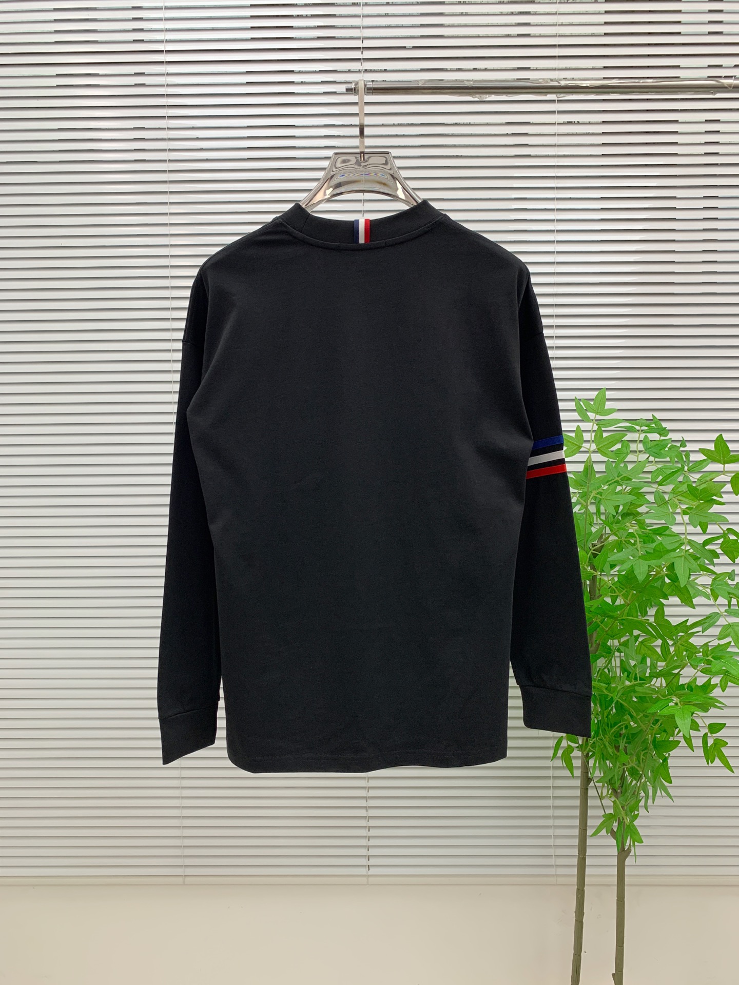 PTB 25ss秋季【新品】新款贸易订单圆领长袖打底衫长袖T恤网红款！上身舒适透气，不僵硬，整体有着丰富