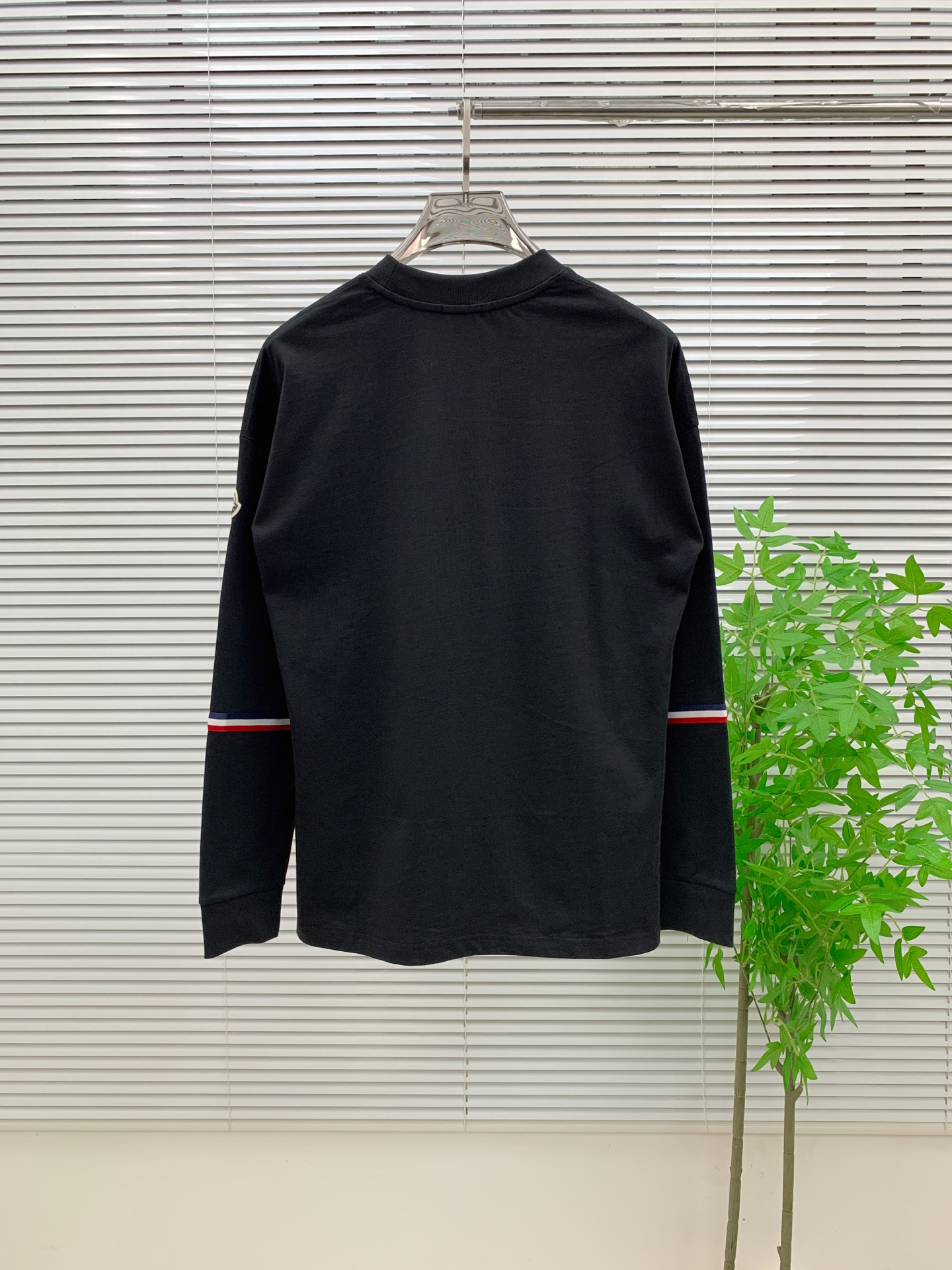 P蒙口25ss秋季【新品】新款贸易订单圆领长袖打底衫长袖T恤网红款！上身舒适透气，不僵硬，整体有着丰富的