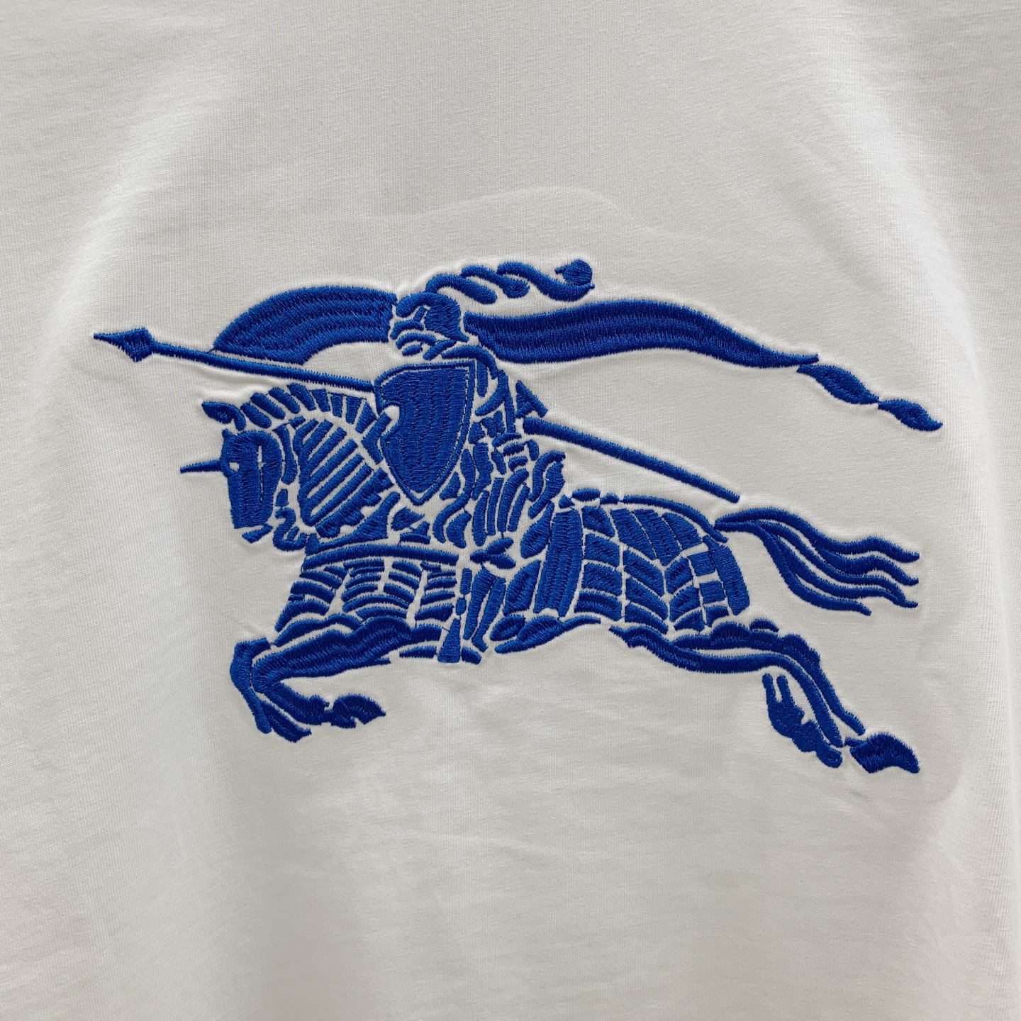 P巴宝莉25ss秋季【新品】新款贸易订单圆领长袖打底衫长袖T恤网红款！上身舒适透气，不僵硬，整体有着丰富