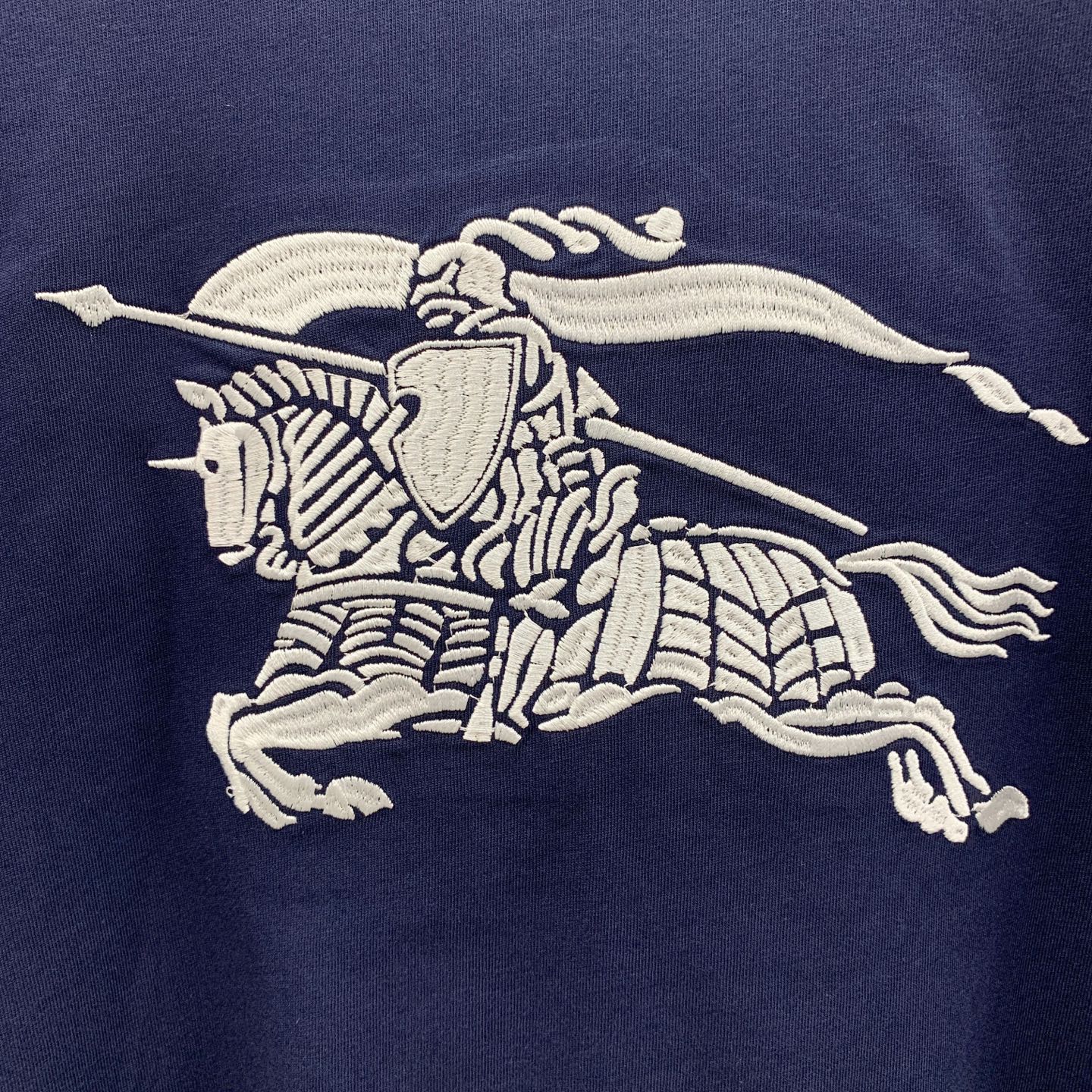 P巴宝莉25ss秋季【新品】新款贸易订单圆领长袖打底衫长袖T恤网红款！上身舒适透气，不僵硬，整体有着丰富