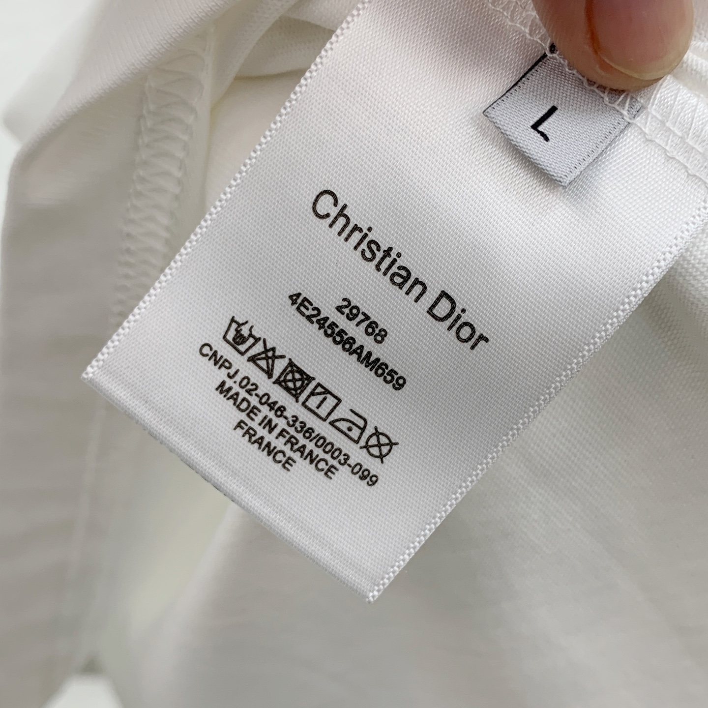 P迪奥25ss秋季【新品】新款贸易订单圆领长袖打底衫长袖T恤网红款！上身舒适透气，不僵硬，整体有着丰富的