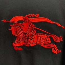 P巴宝莉25ss秋季【新品】新款贸易订单圆领长袖打底衫长袖T恤网红款!上身舒适透气,不僵硬,整体有着丰富 P巴宝莉25ss秋季【新品】新款贸易订单圆领长袖打底衫长袖T恤网红款!上身舒适透气,不僵硬,整体有着丰富