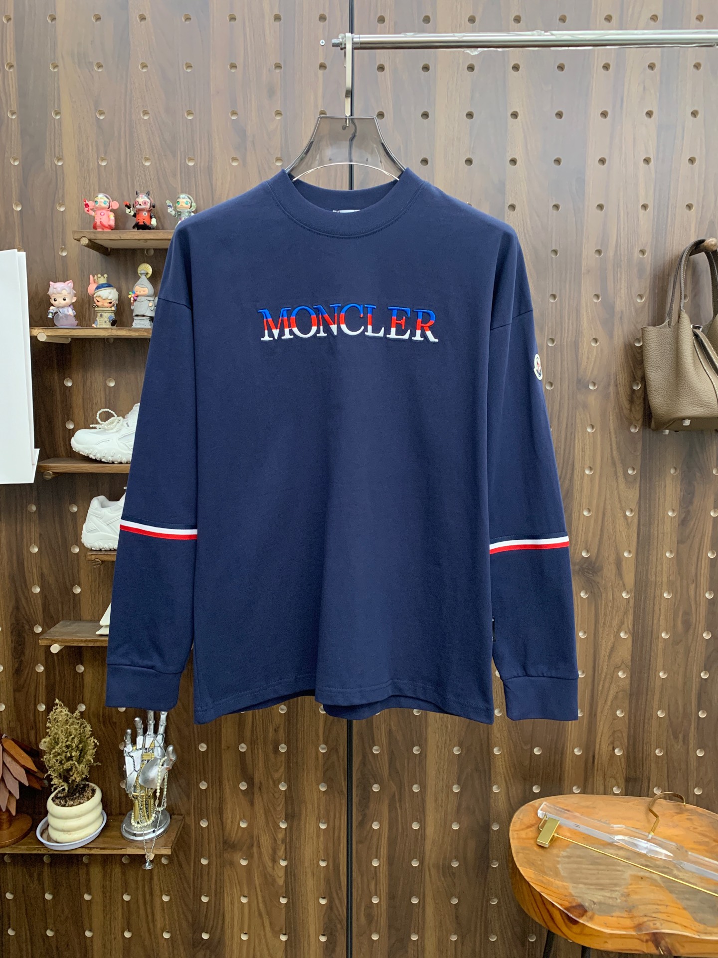 P蒙口25ss秋季【新品】新款贸易订单圆领长袖打底衫长袖T恤网红款！上身舒适透气，不僵硬，整体有着丰富的