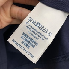 PLV 25ss秋季【新品】新款贸易订单圆领长袖打底衫长袖T恤网红款!上身舒适透气,不僵硬,整体有着丰富 PLV 25ss秋季【新品】新款贸易订单圆领长袖打底衫长袖T恤网红款!上身舒适透气,不僵硬,整体有着丰富