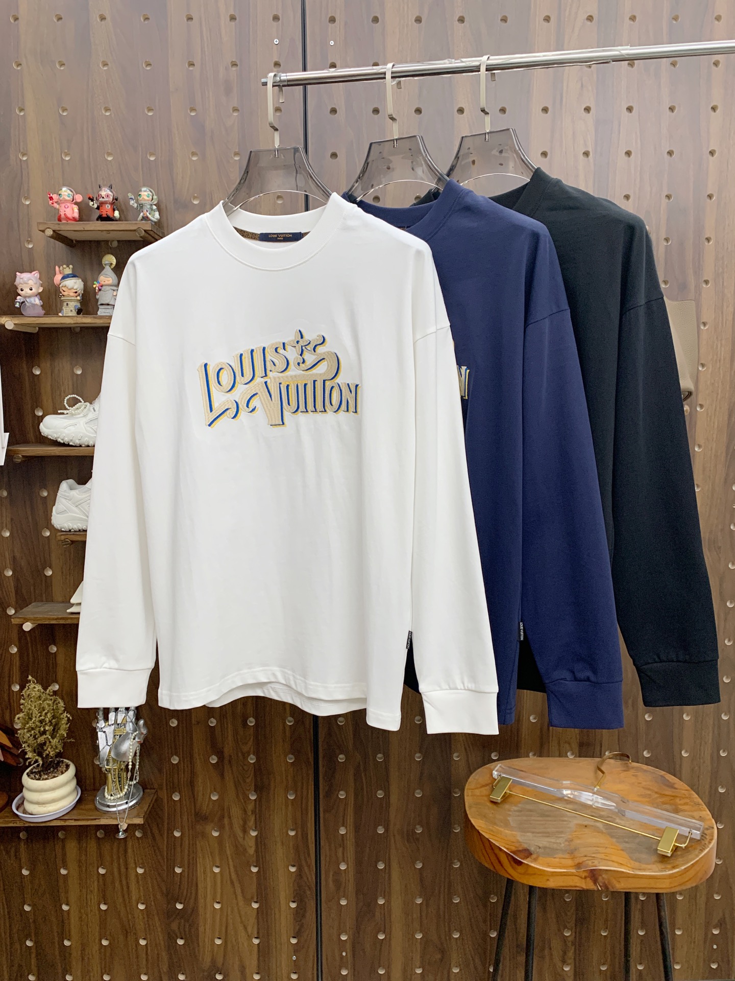 PLV 25ss秋季【新品】新款贸易订单圆领长袖打底衫长袖T恤网红款！上身舒适透气，不僵硬，整体有着丰富