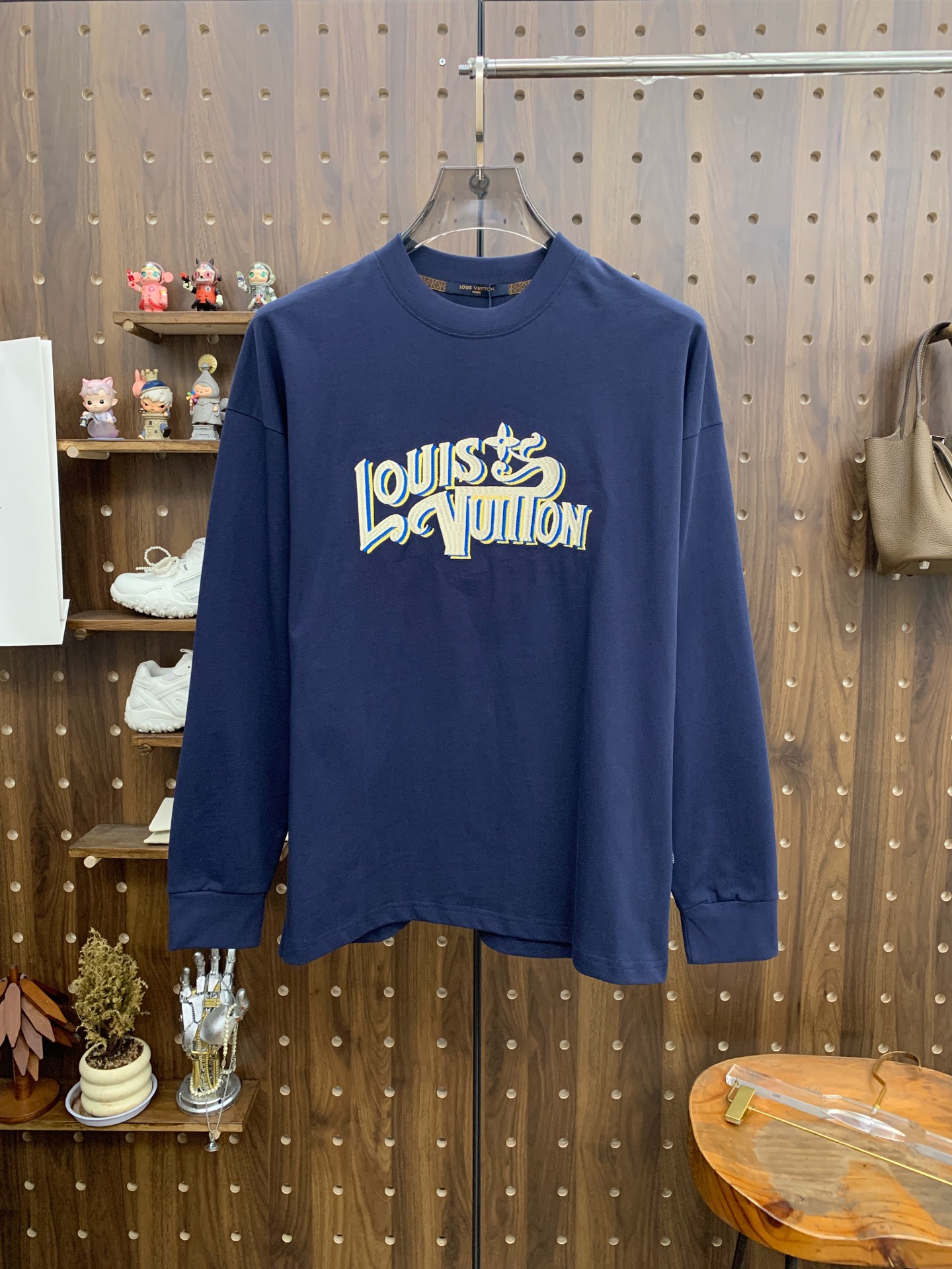 PLV 25ss秋季【新品】新款贸易订单圆领长袖打底衫长袖T恤网红款！上身舒适透气，不僵硬，整体有着丰富