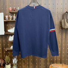 PTB 25ss秋季【新品】新款贸易订单圆领长袖打底衫长袖T恤网红款!上身舒适透气,不僵硬,整体有着丰富 PTB 25ss秋季【新品】新款贸易订单圆领长袖打底衫长袖T恤网红款!上身舒适透气,不僵硬,整体有着丰富