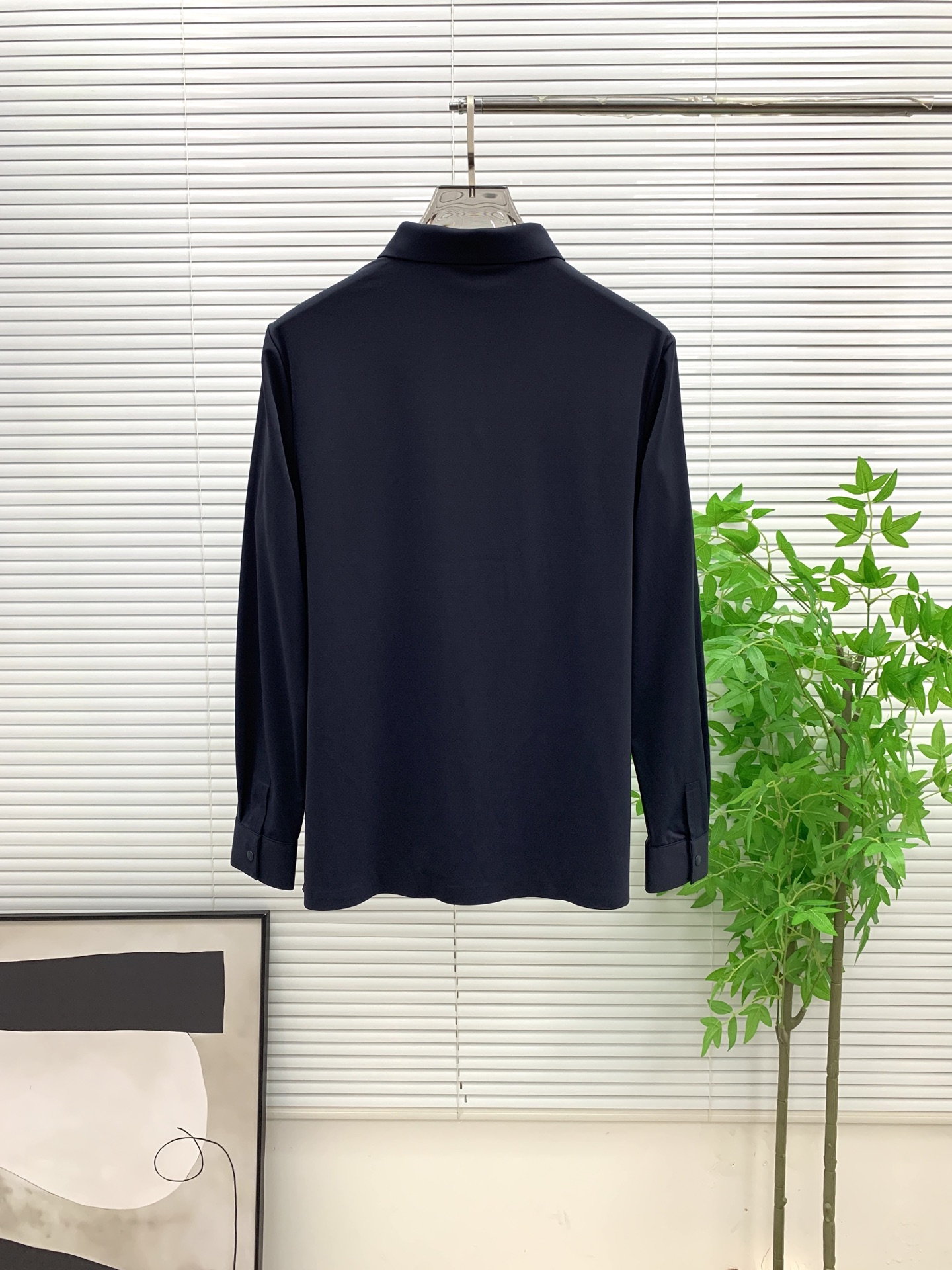 P195💰保罗秋冬25SS【新品】新款长袖翻领T恤polo，最高版本客供定制高端朱地面料简单时尚款，拼色螺纹超级好看！经典logo简单大方的款式！满满的高级感，四季可穿。简欧风格💎官网在售码数：M-3XL！