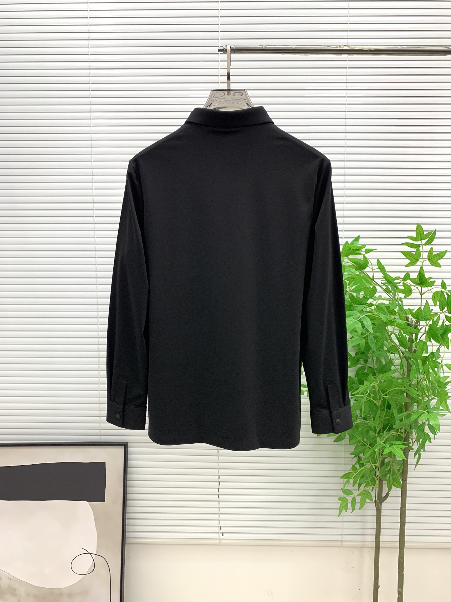 P195💰保罗秋冬25SS【新品】新款长袖翻领T恤polo，最高版本客供定制高端朱地面料简单时尚款，拼色螺纹超级好看！经典logo简单大方的款式！满满的高级感，四季可穿。简欧风格💎官网在售码数：M-3XL！