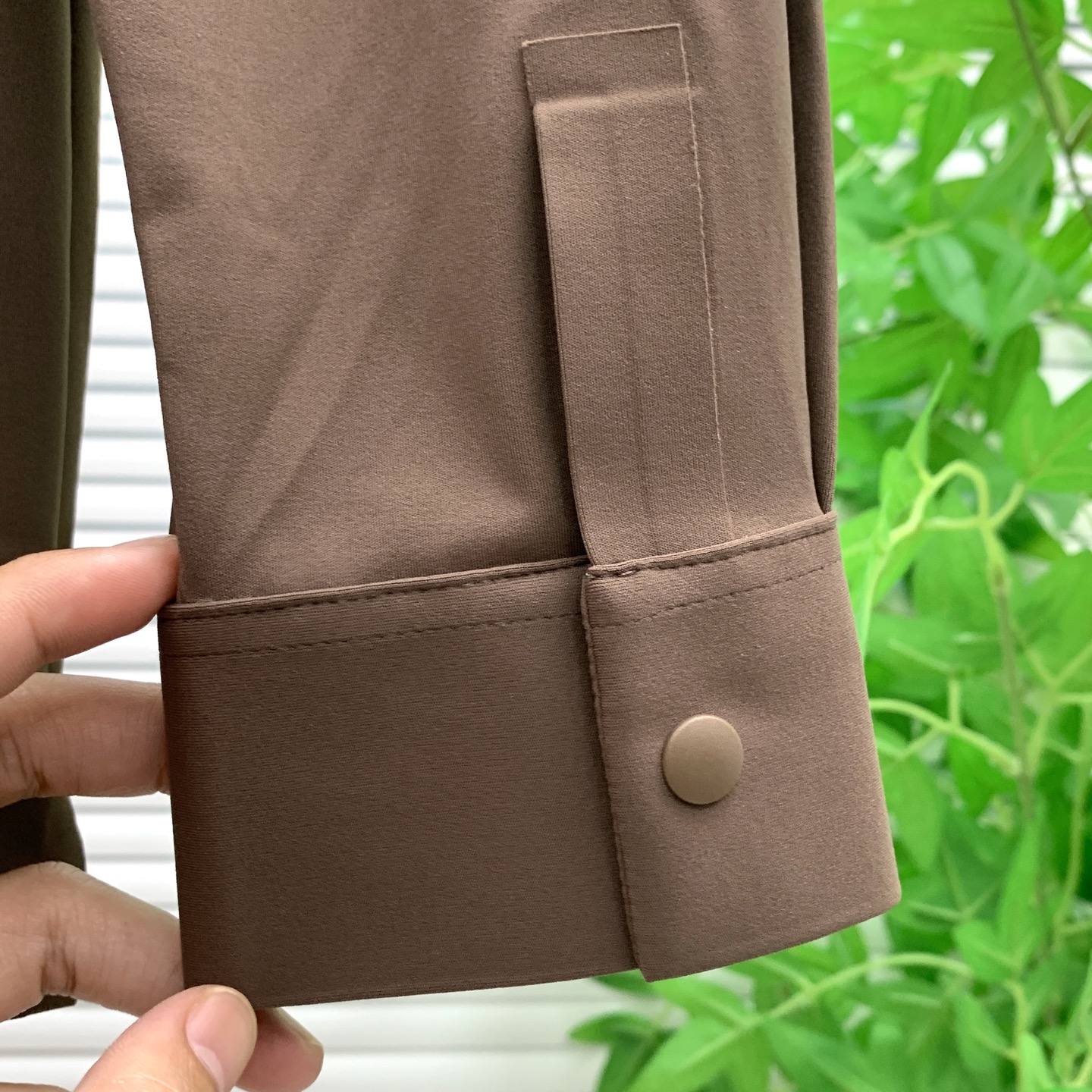 P195💰巴宝莉秋冬25SS【新品】新款长袖翻领T恤polo，最高版本客供定制高端朱地面料简单时尚款，拼色螺纹超级好看！经典logo简单大方的款式！满满的高级感，四季可穿。简欧风格💎官网在售码数：M-3XL！