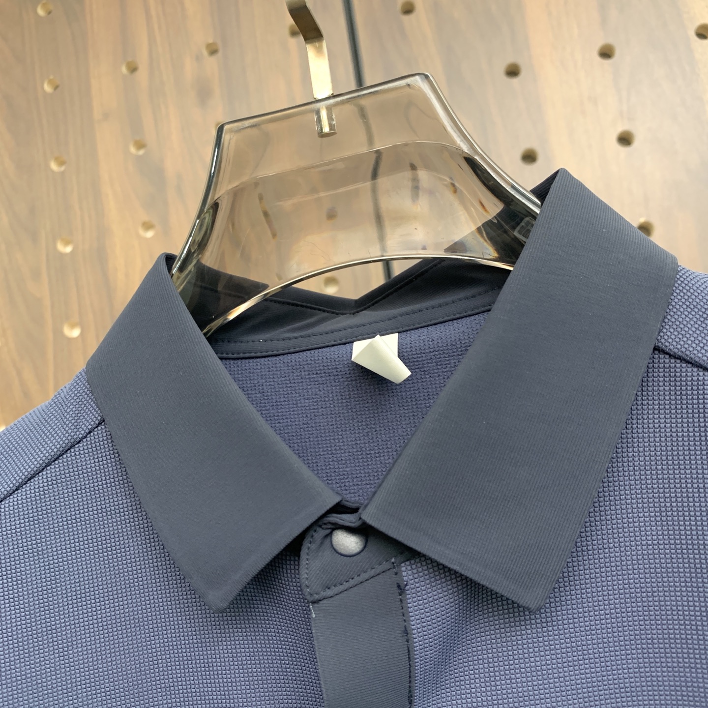 🌾P普拉达秋冬25SS【新品】新款长袖翻领T恤Polo，最高版本客供定制高端朱地面料简单时尚款，拼色螺纹