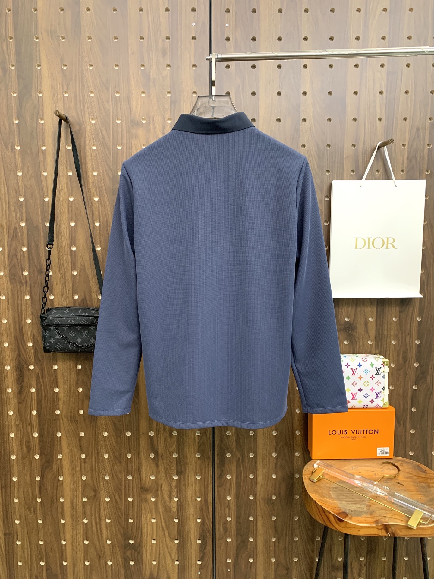 🌾P普拉达秋冬25SS【新品】新款长袖翻领T恤Polo，最高版本客供定制高端朱地面料简单时尚款，拼色螺纹