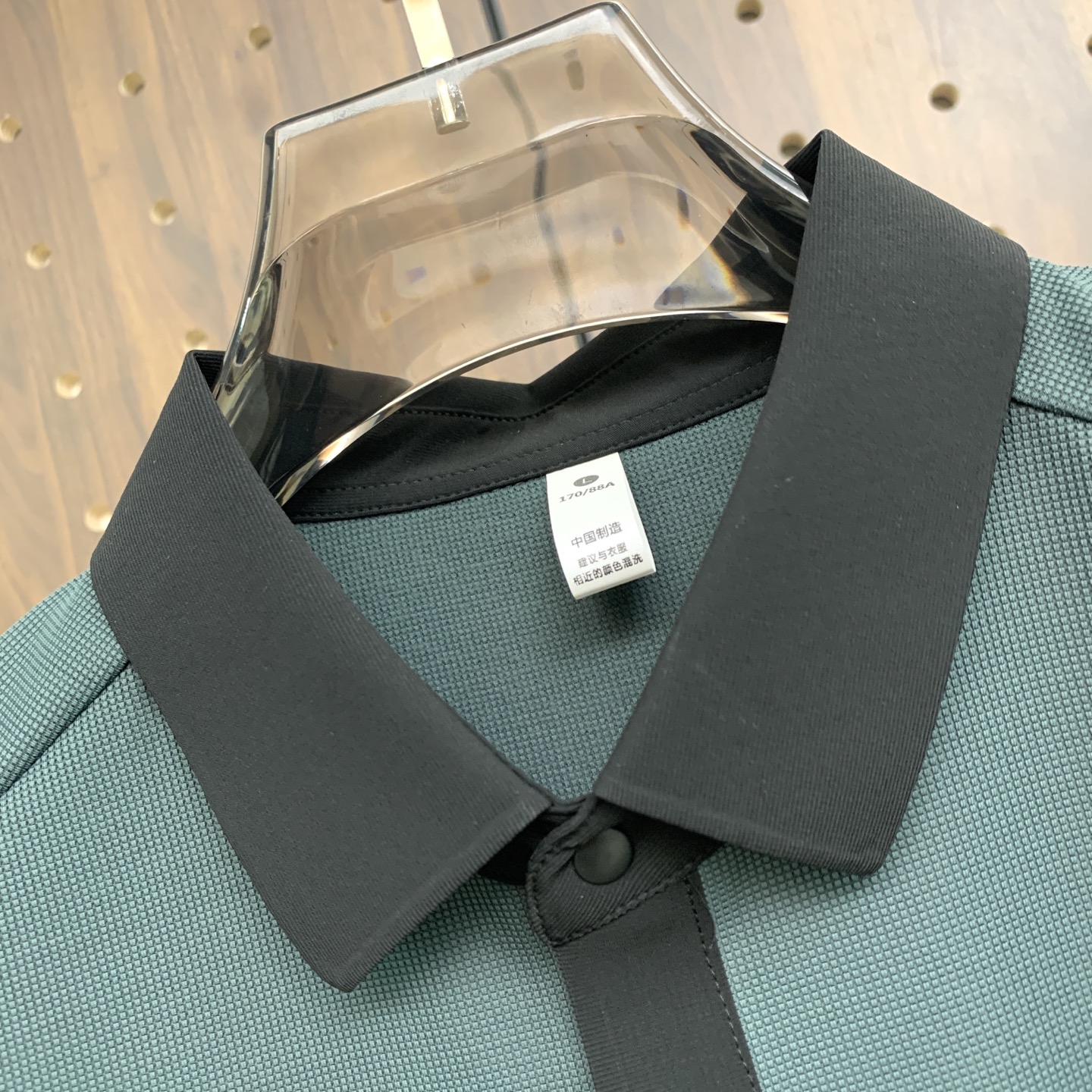 🌾P普拉达秋冬25SS【新品】新款长袖翻领T恤Polo，最高版本客供定制高端朱地面料简单时尚款，拼色螺纹