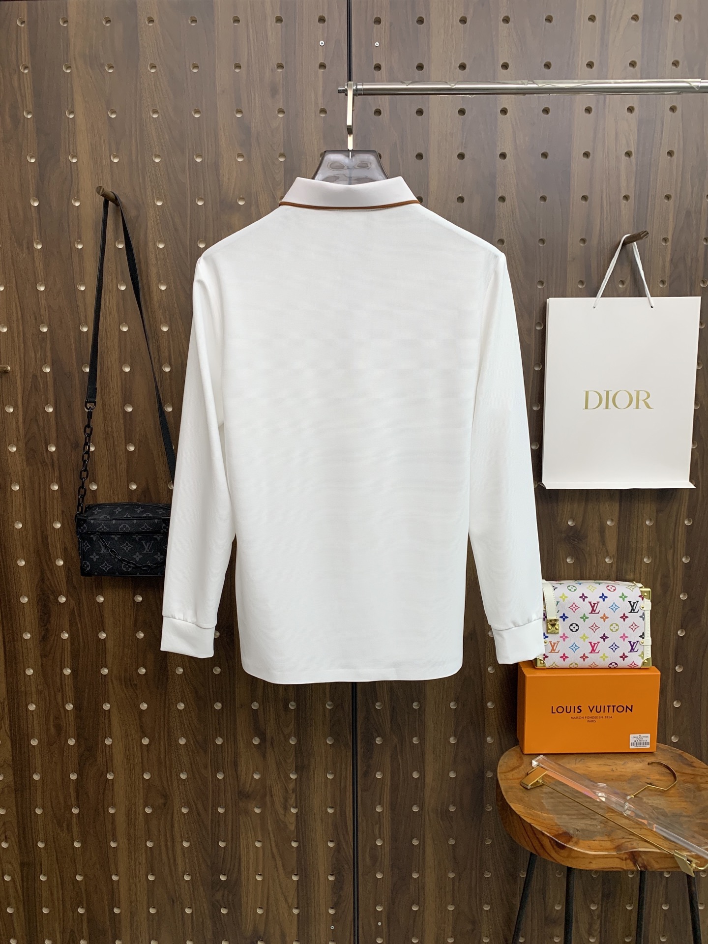 🌾P巴宝莉秋冬25SS【新品】新款长袖翻领T恤Polo，最高版本客供定制高端朱地面料简单时尚款，拼色螺纹