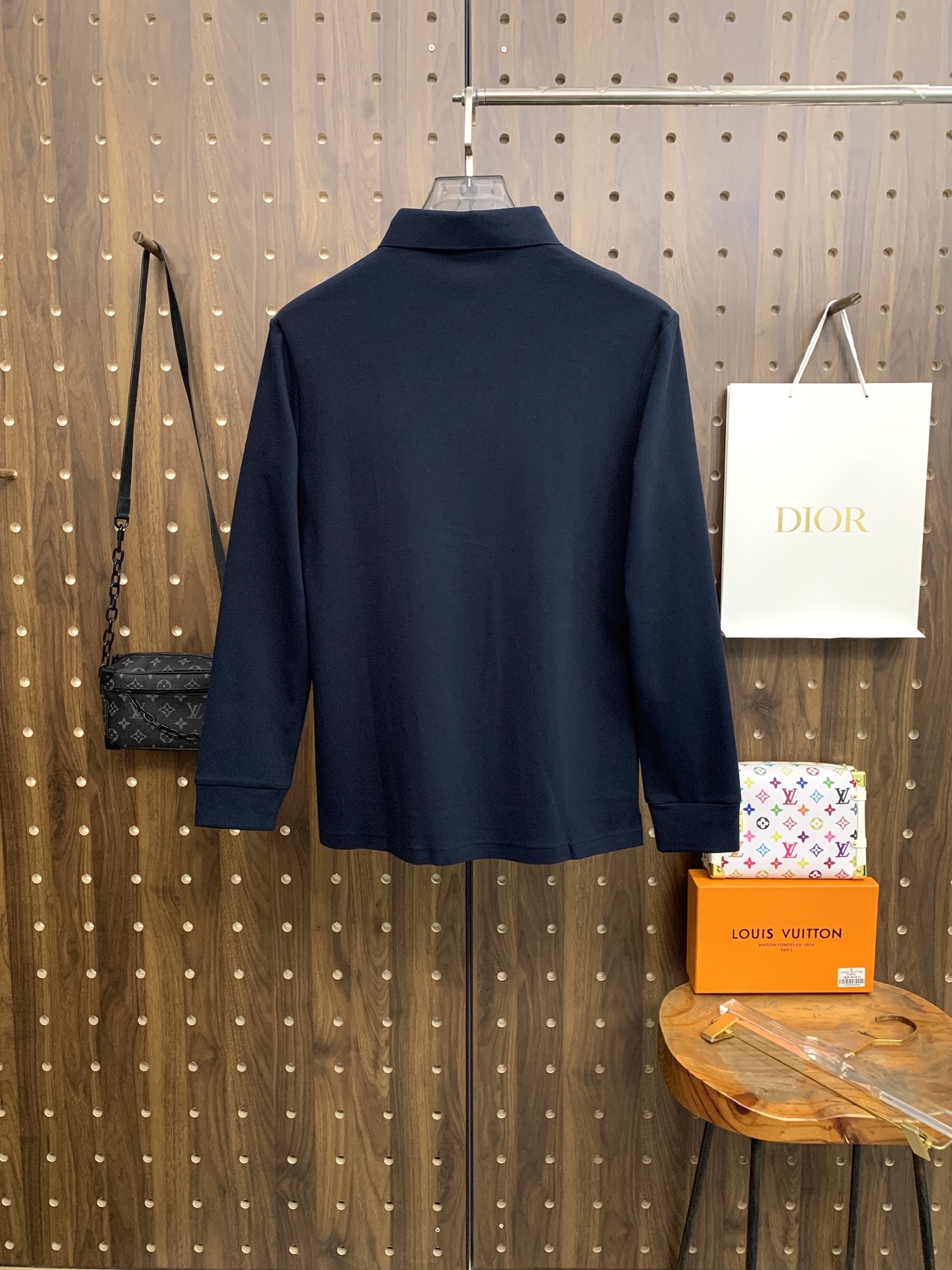 🌾P普拉达秋冬25SS【新品】新款长袖翻领T恤Polo，最高版本客供定制高端朱地面料简单时尚款，拼色螺纹