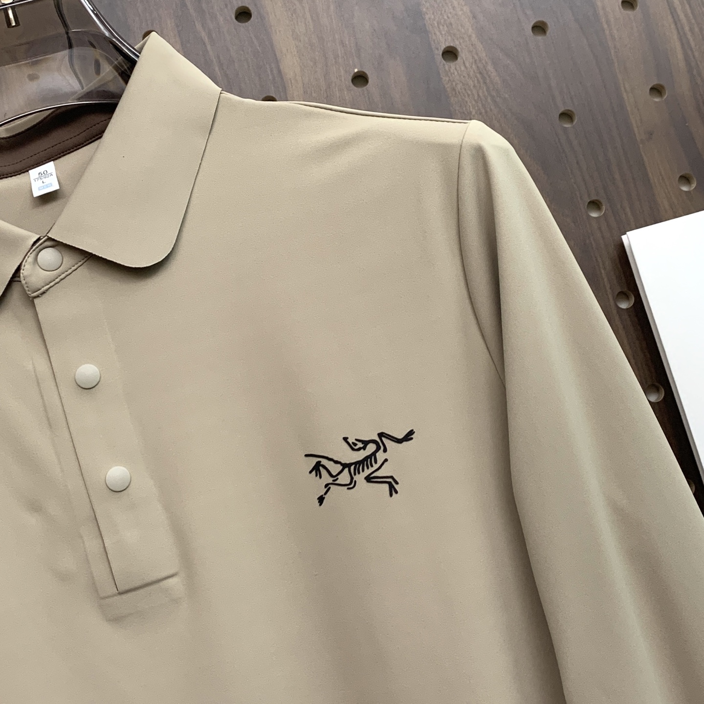 🌾P始祖鸟秋冬25SS【新品】新款长袖翻领T恤Polo，最高版本客供定制高端朱地面料简单时尚款，拼色螺纹