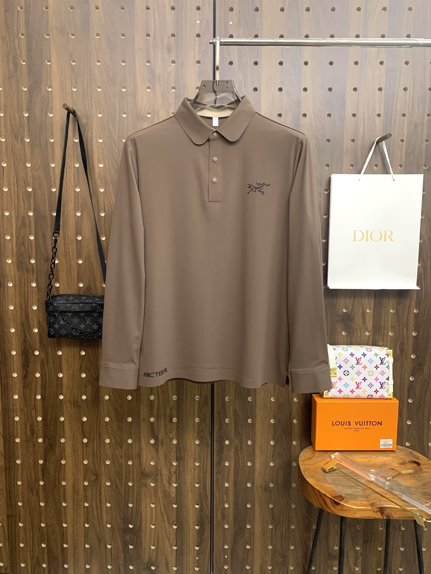 🌾P始祖鸟秋冬25SS【新品】新款长袖翻领T恤Polo，最高版本客供定制高端朱地面料简单时尚款，拼色螺纹