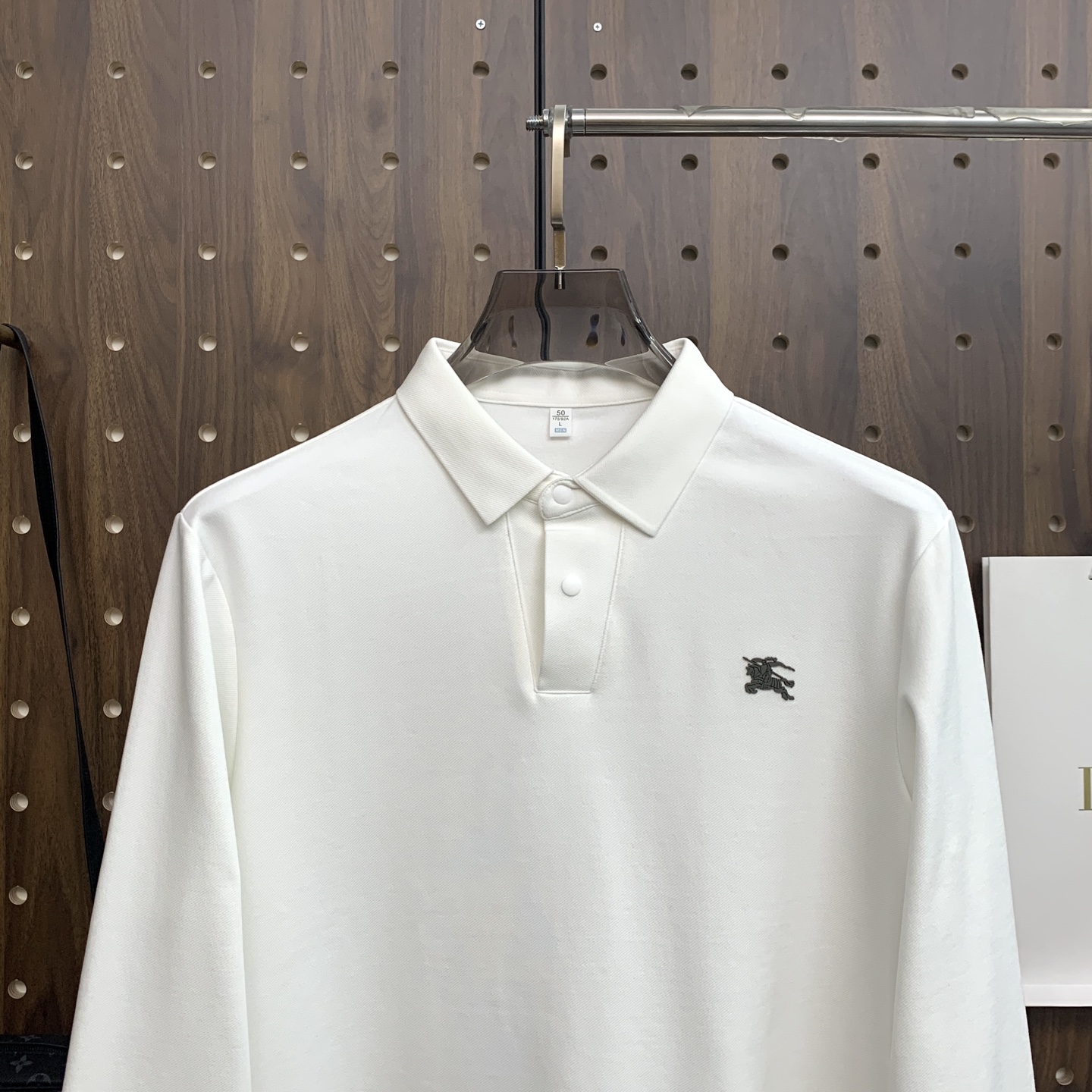 🌾P巴宝莉秋冬25SS【新品】新款长袖翻领T恤Polo，最高版本客供定制高端朱地面料简单时尚款，拼色螺纹