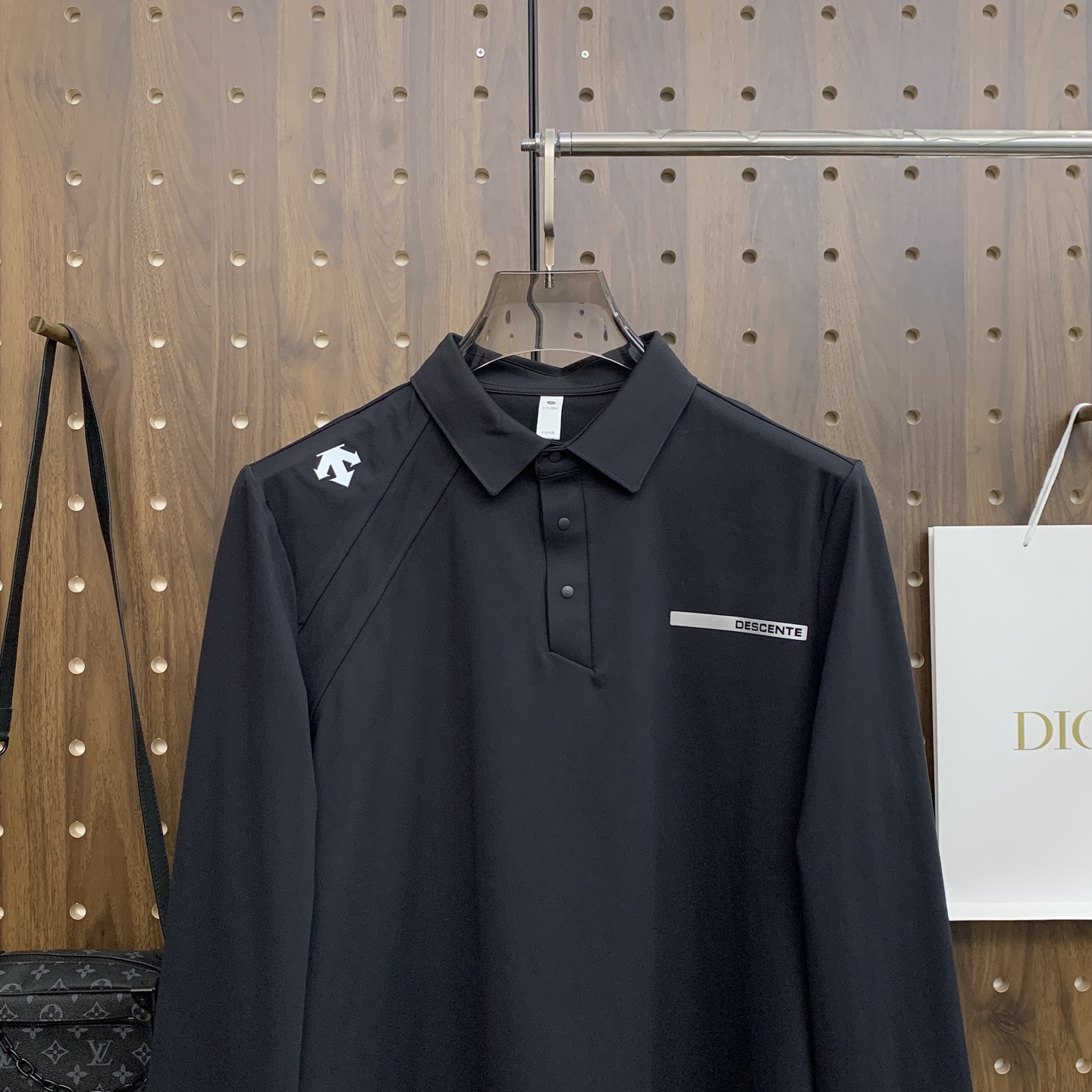 🌾P迪桑特秋冬25SS【新品】新款长袖翻领T恤Polo，最高版本客供定制高端朱地面料简单时尚款，拼色螺纹